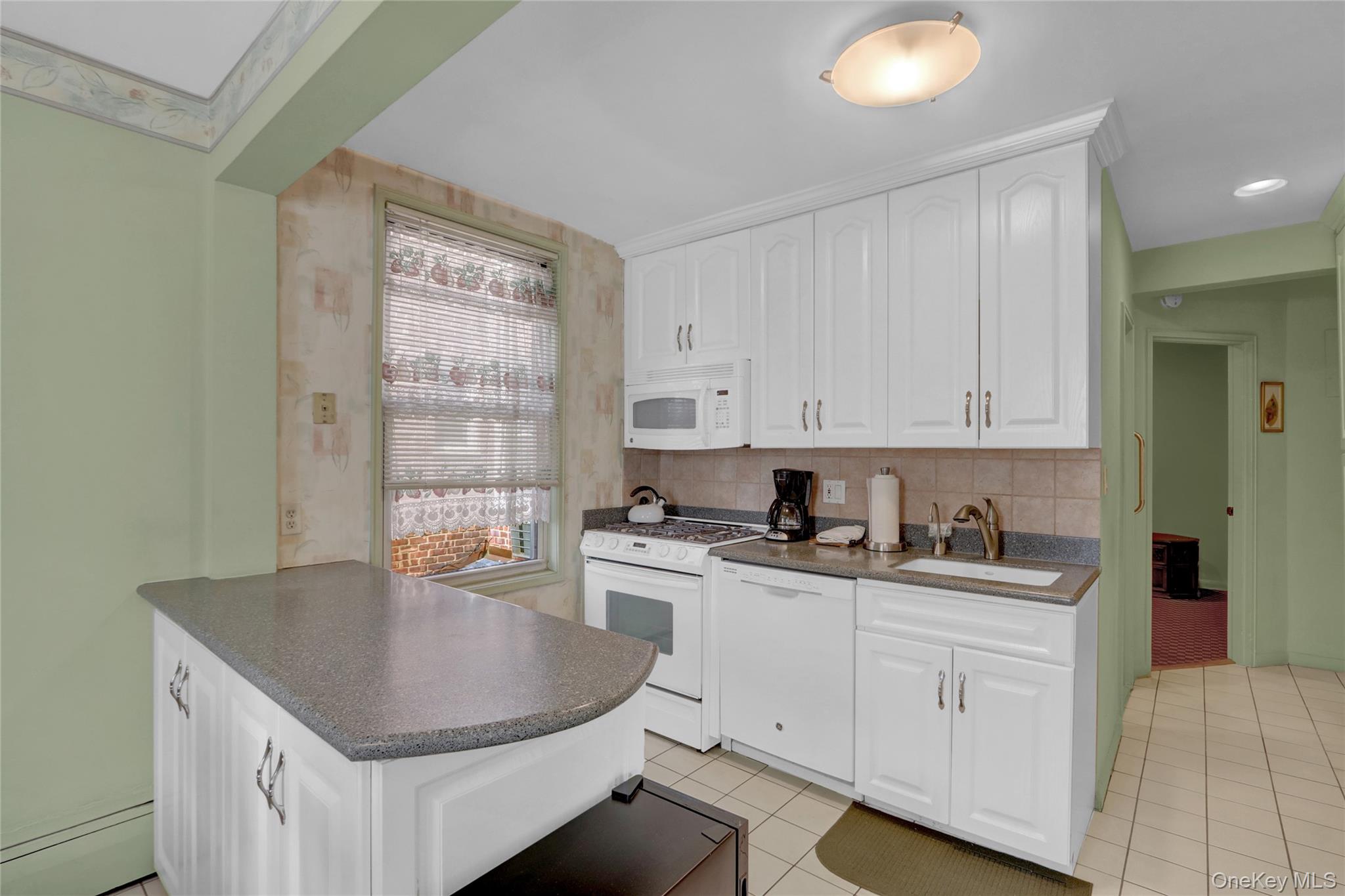 #9 photo, 120 Morris Avenue, ナッソー郡 Rockville Centre , NY 11570