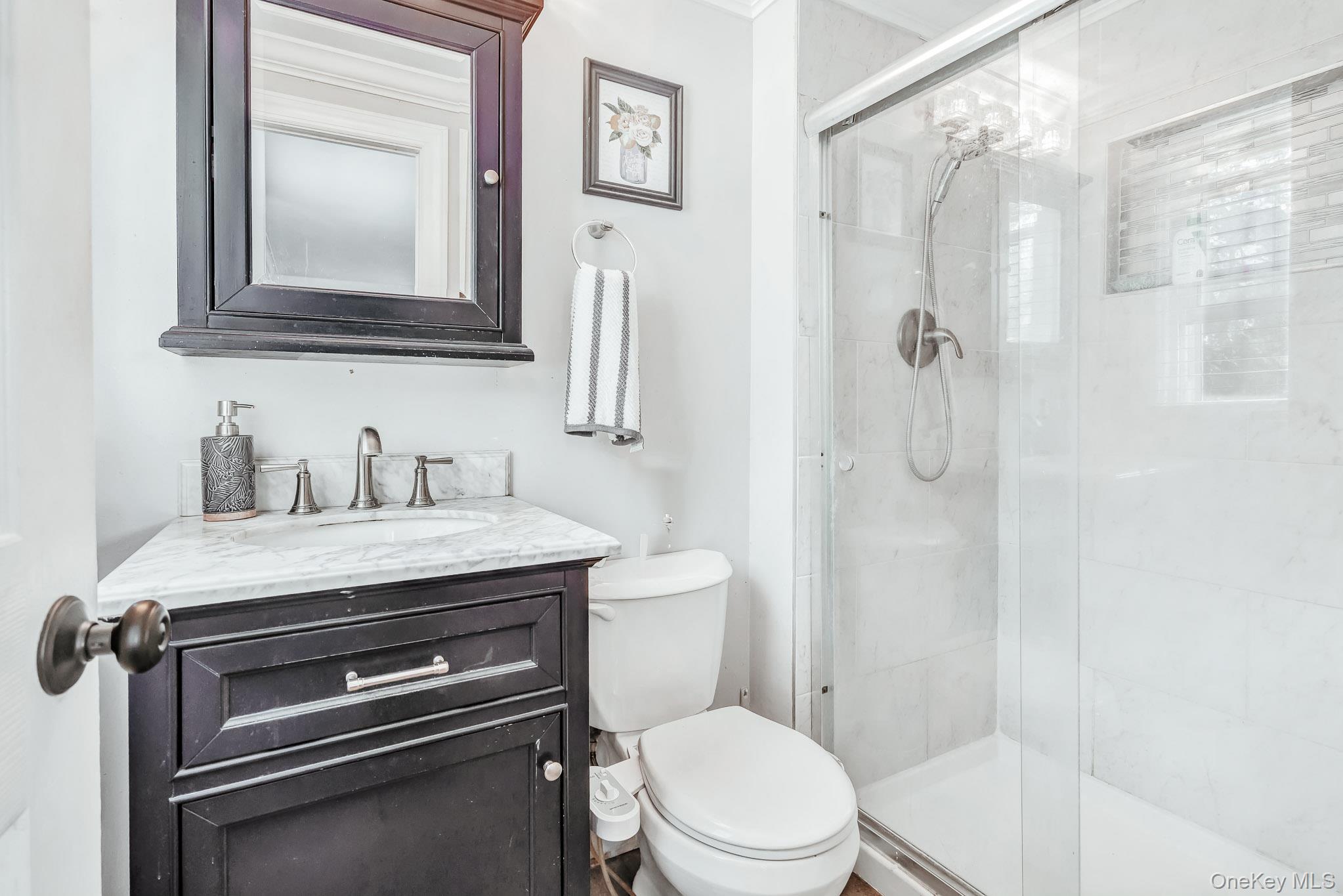 #11 photo, 965 Old Town Road, サフォーク郡 Coram , NY 11727