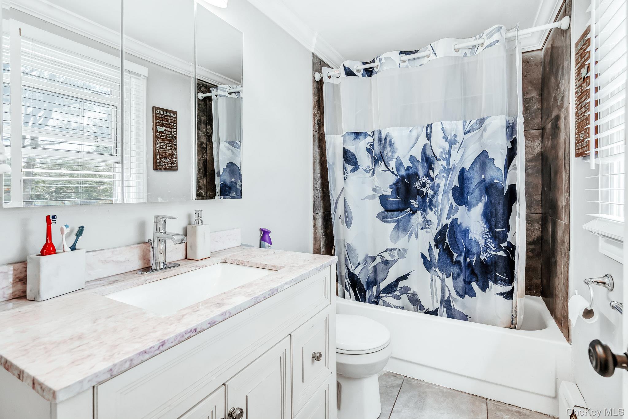 #14 photo, 965 Old Town Road, サフォーク郡 Coram , NY 11727