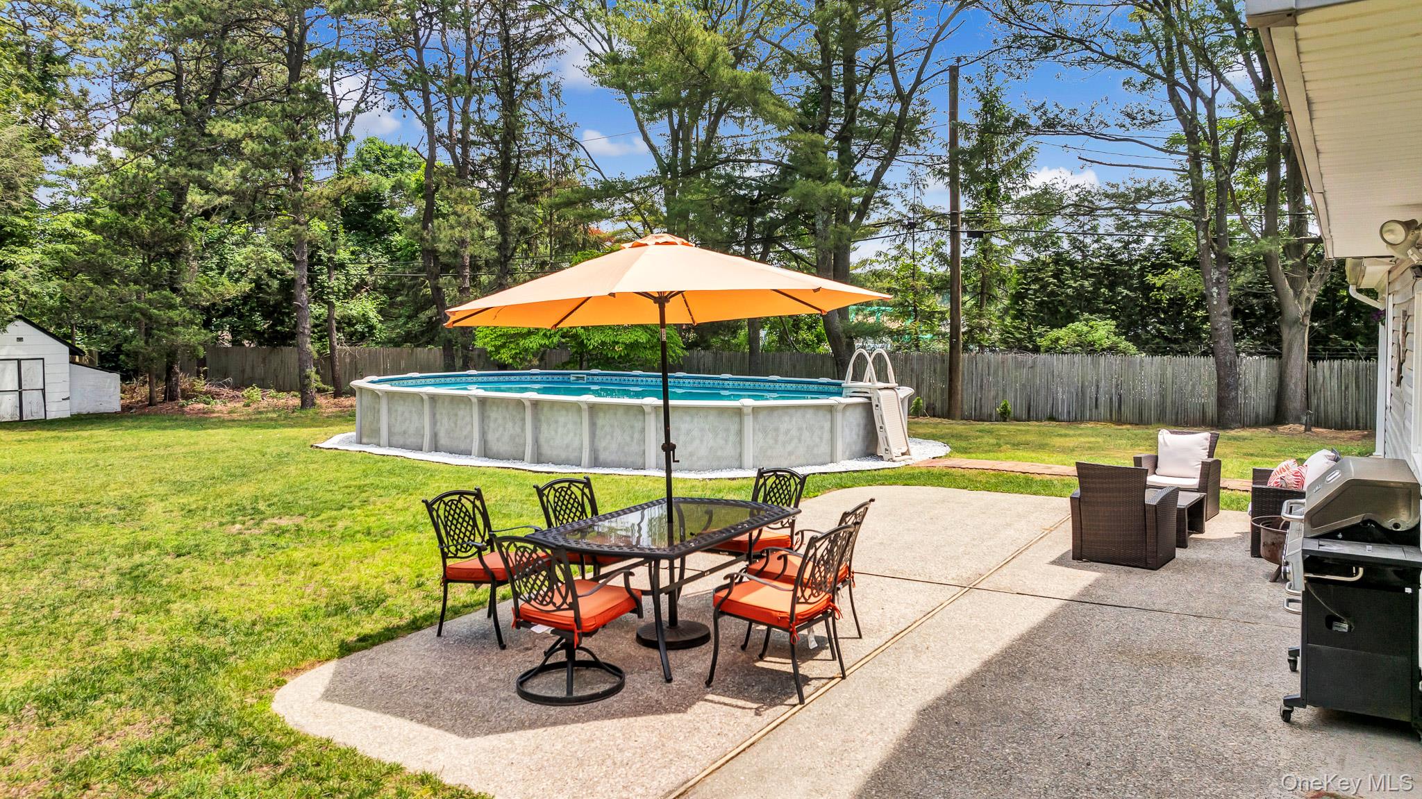 #15 photo, 965 Old Town Road, サフォーク郡 Coram , NY 11727