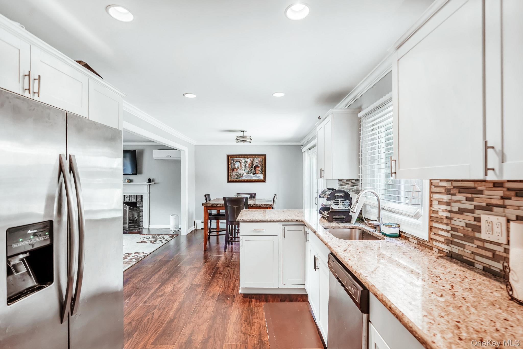 #7 photo, 965 Old Town Road, サフォーク郡 Coram , NY 11727