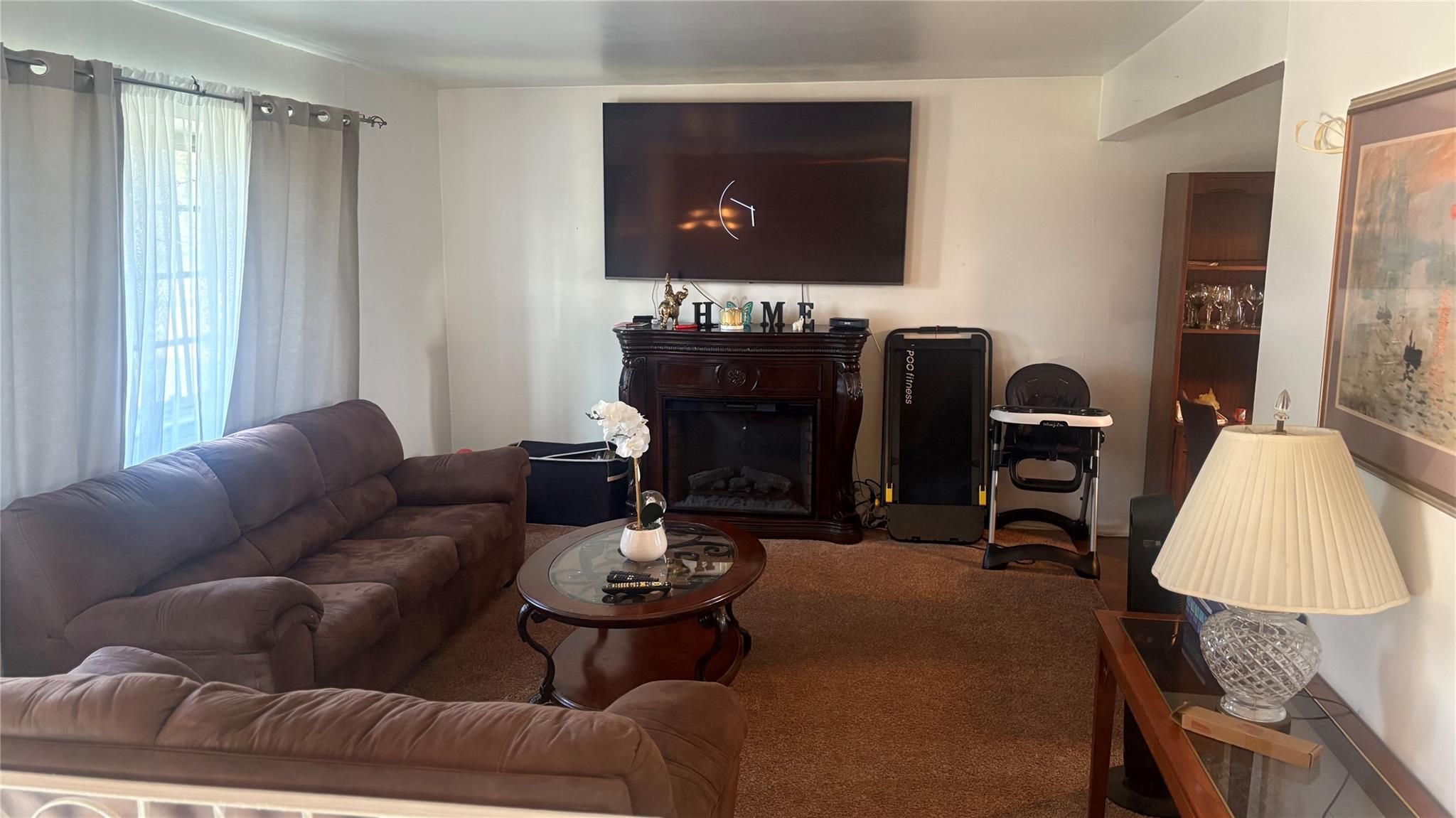 #3 photo, 46 Sunburst Drive, 東長島 鹿园 Deer Park , NY 11729