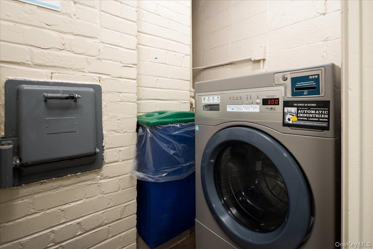 #16 photo, 166-26 Powells Cove Boulevard, Whitestone , NY 11357