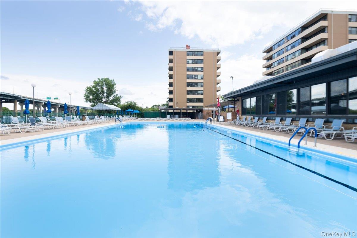 #18 photo, 166-26 Powells Cove Boulevard, Whitestone , NY 11357