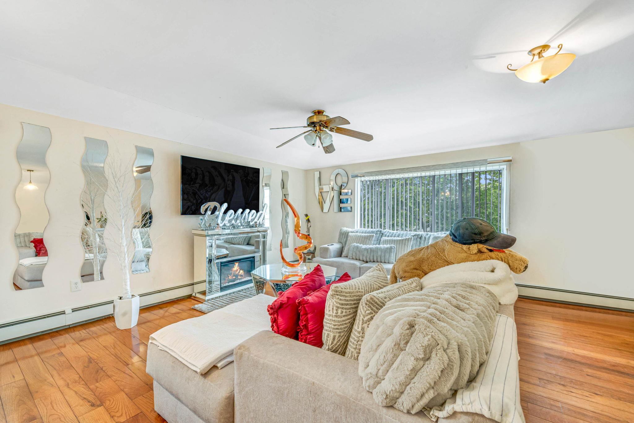 #12 photo, 14015 159th Street, Jamaica , NY 11434