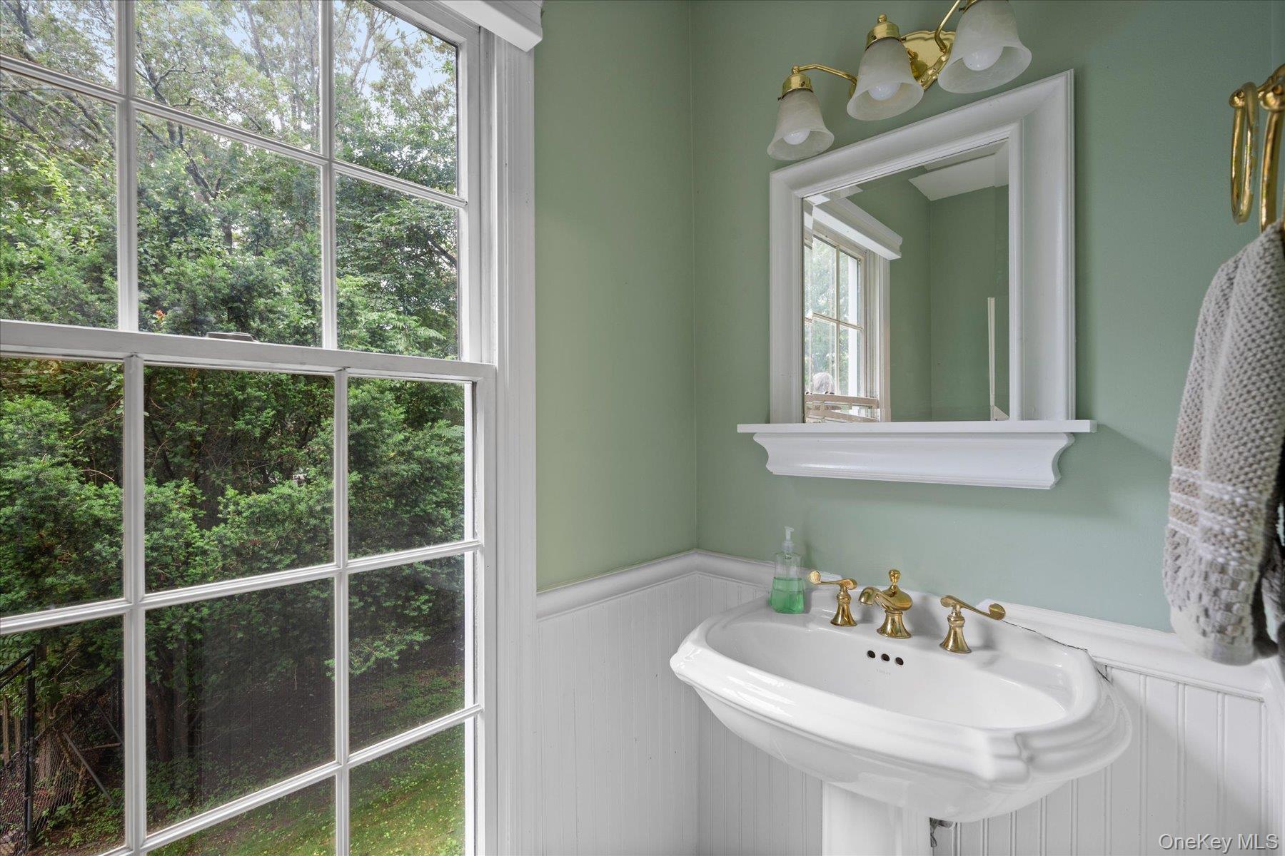 #17 photo, 12 Cordwood Path, Shoreham , NY 11786