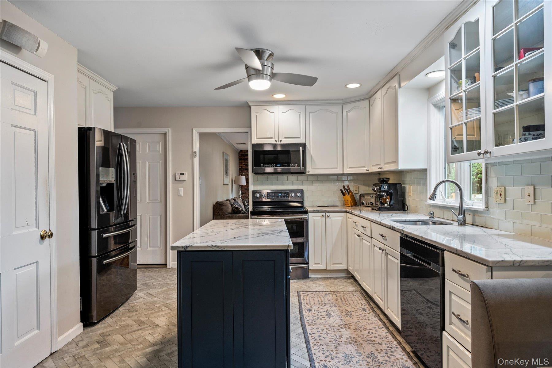 #6 photo, 12 Cordwood Path, Shoreham , NY 11786