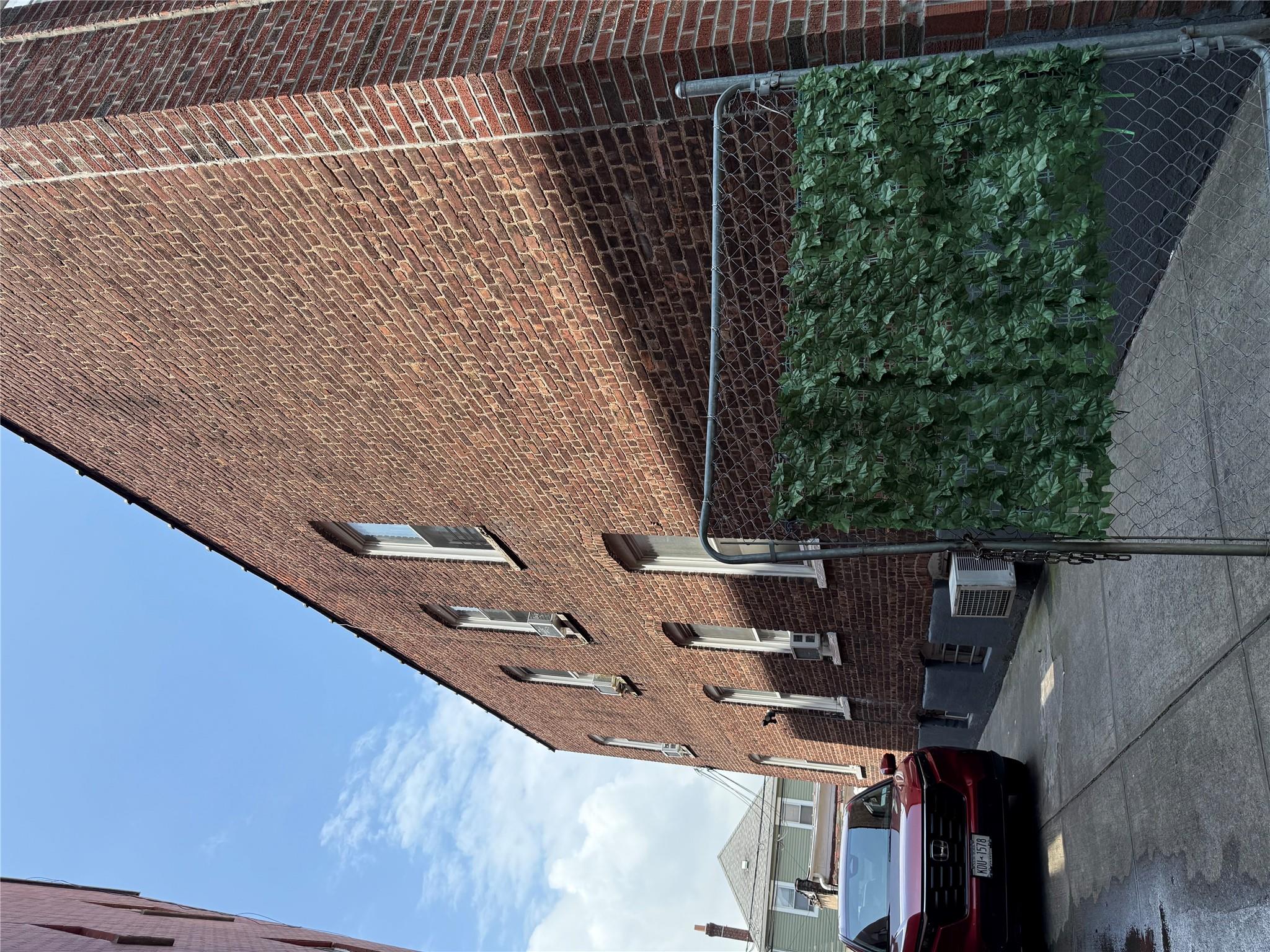 #9 photo, 35-46 92 St Street, クイーンズ区 Jackson Heights , NY 11372