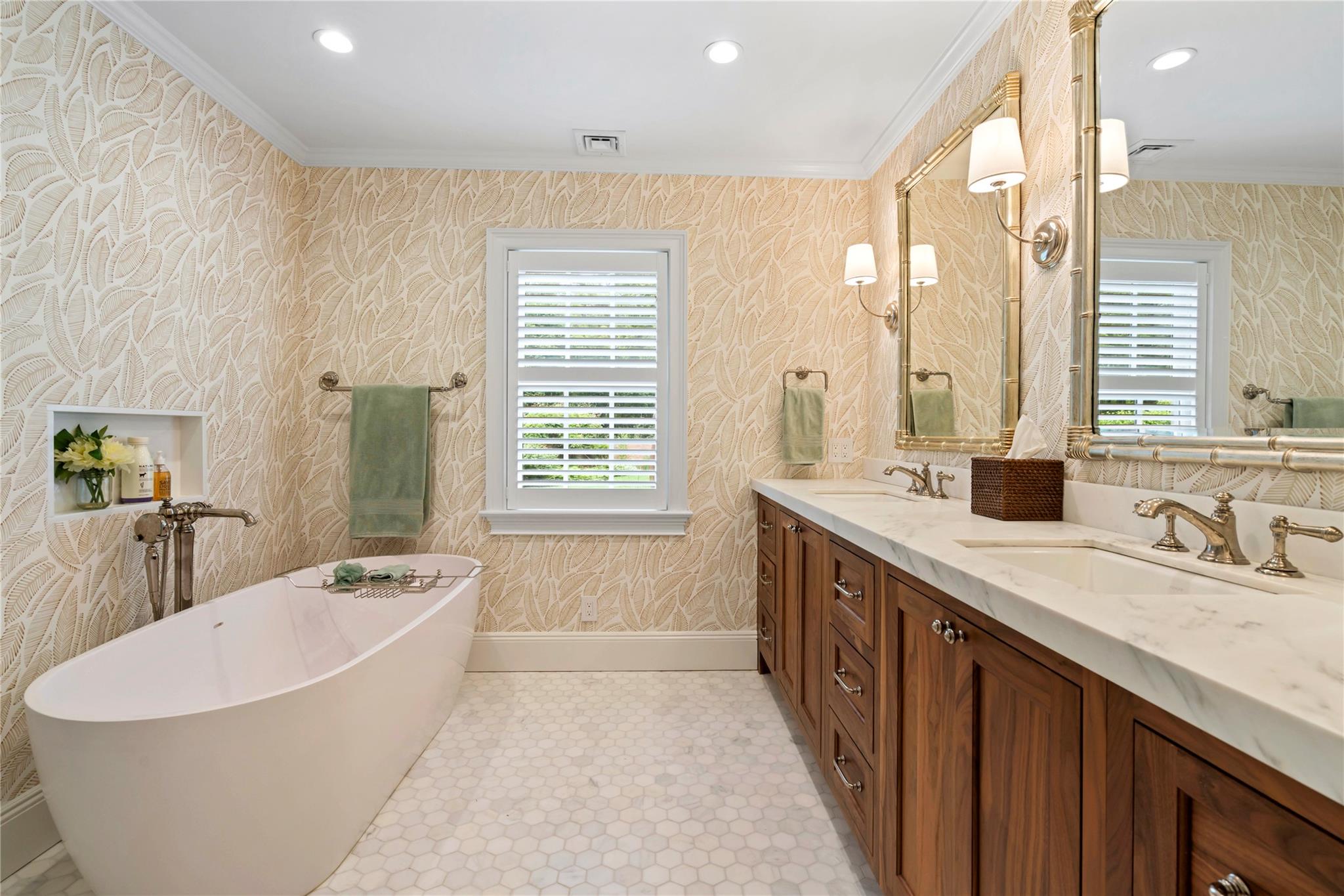 #12 photo, 18 Matinecock Farms Road, ナッソー郡 Glen Cove , NY 11542