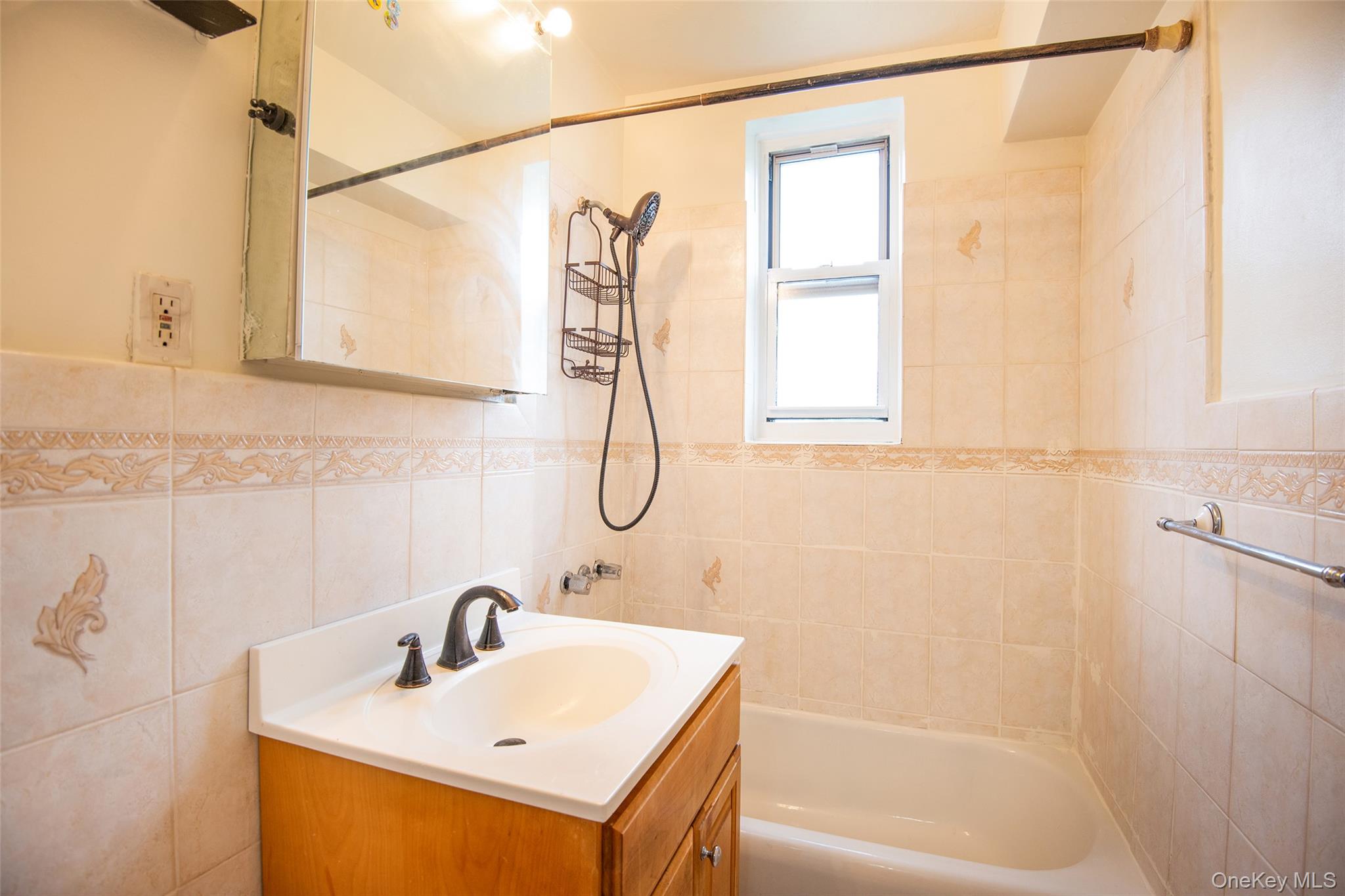 #12 photo, 1 Georgia Avenue, 布朗士 Bronxville , NY 10708