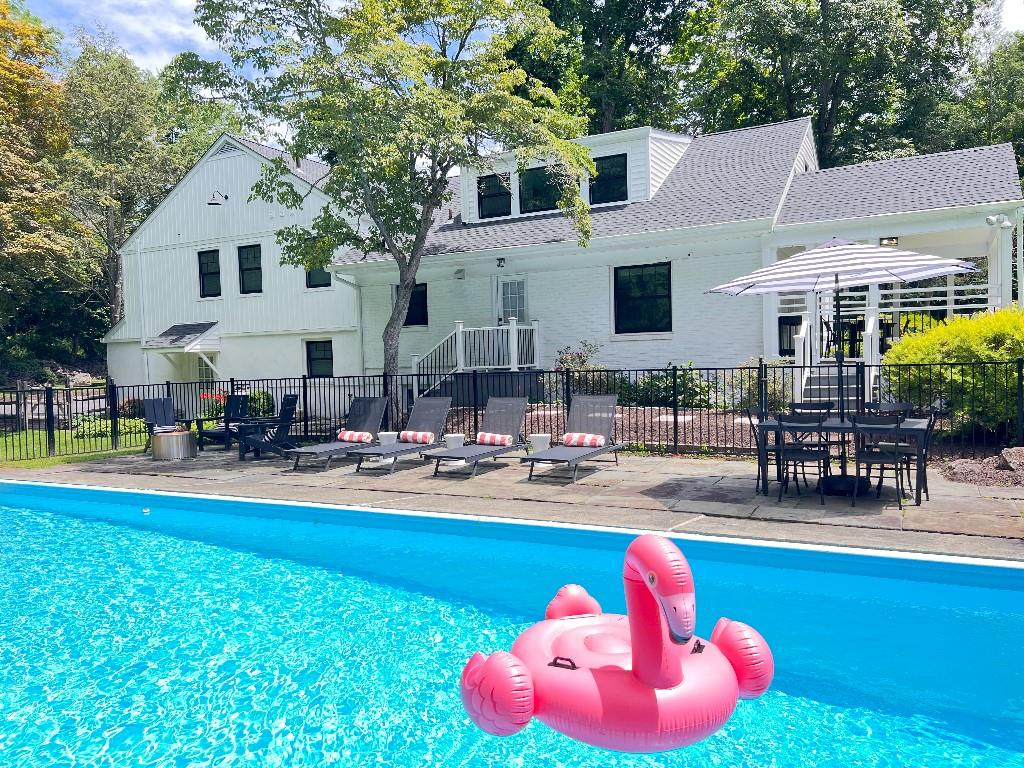 #1 photo, 126 Goldens Bridge Road, Katonah , NY 10536