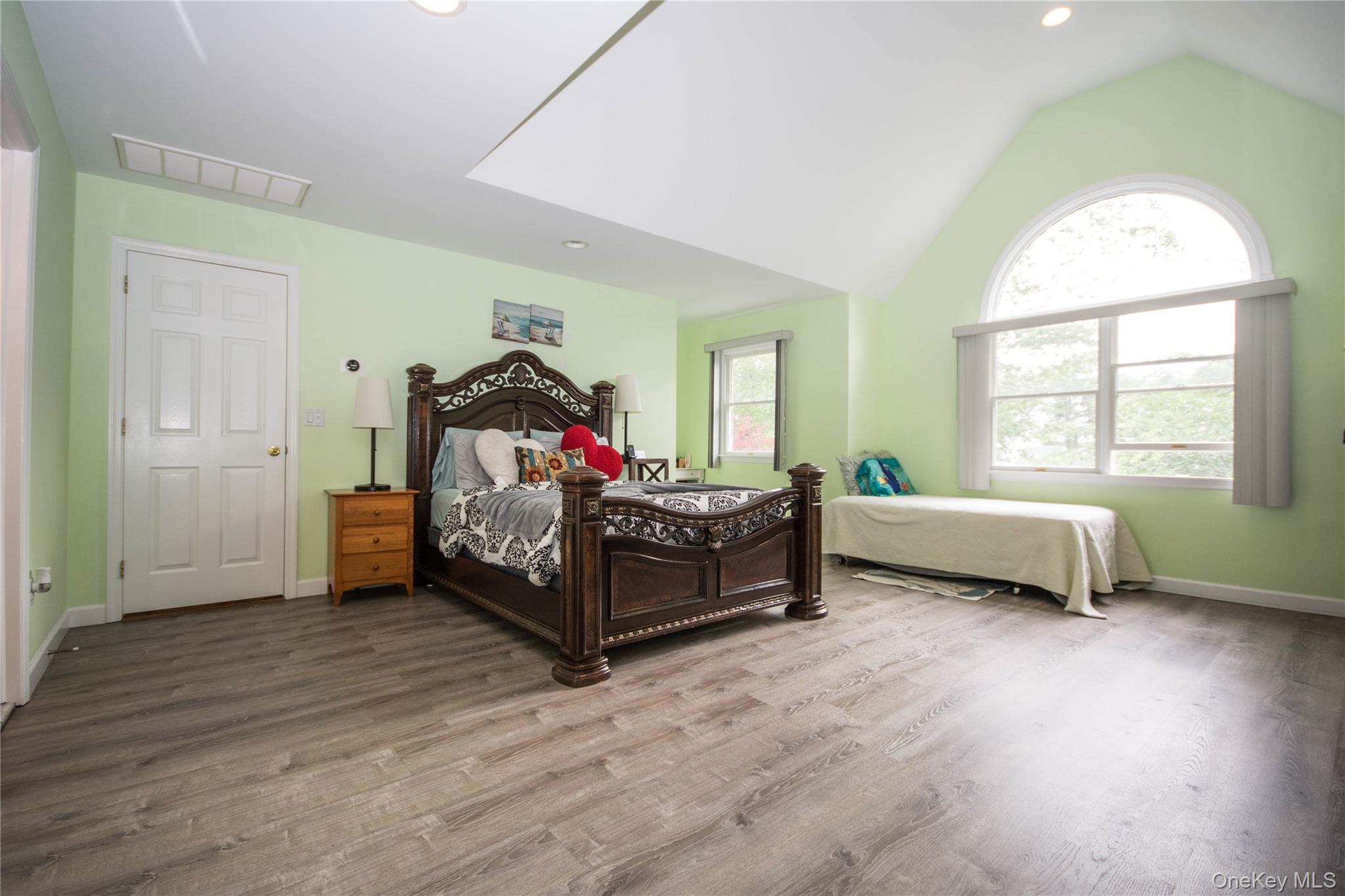 #9 photo, 132 N Woods Road, サフォーク郡 Baiting Hollow , NY 11933