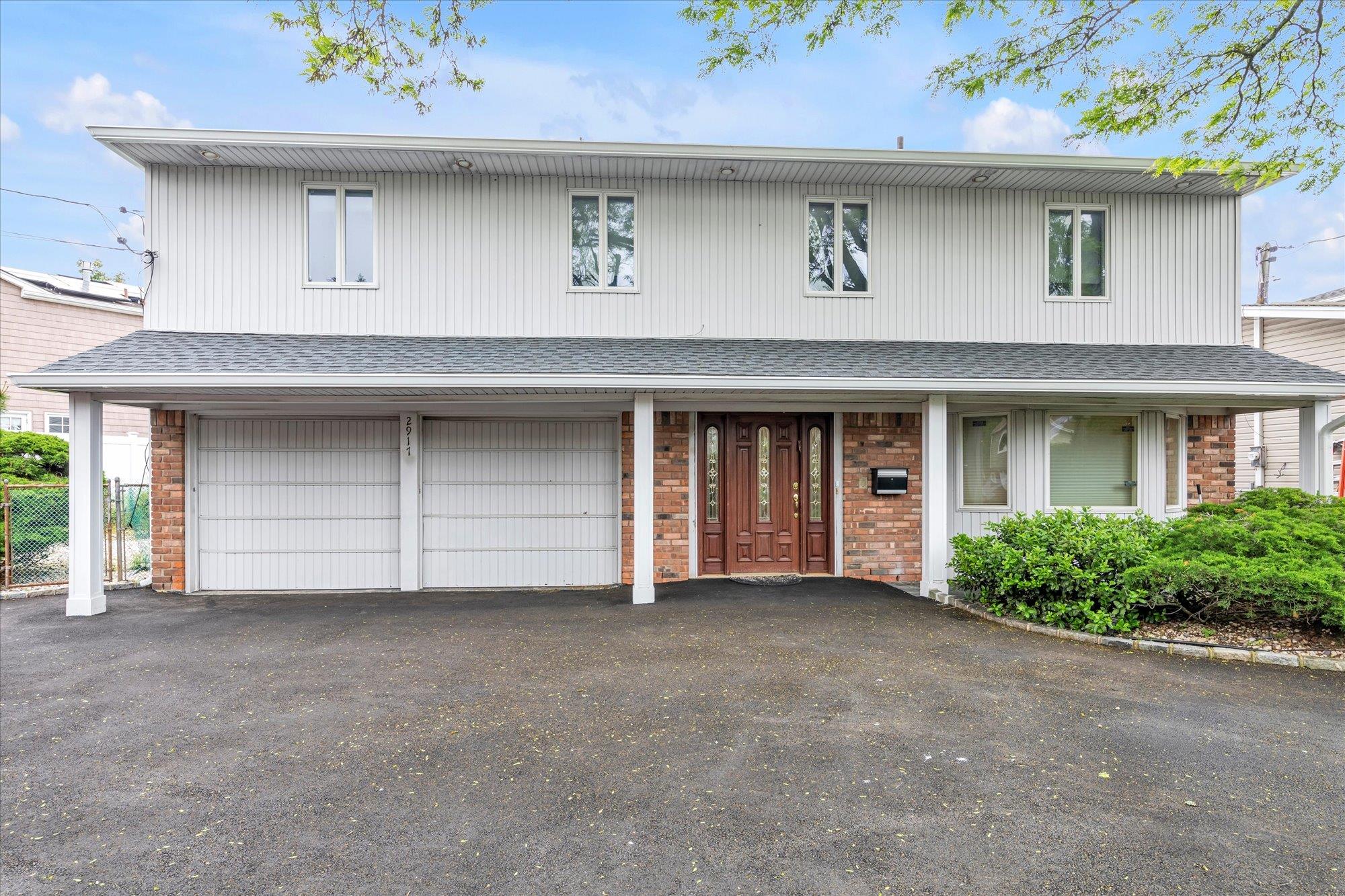 #1 photo, 2917 Frankel Boulevard, ناسو Merrick , NY 11566