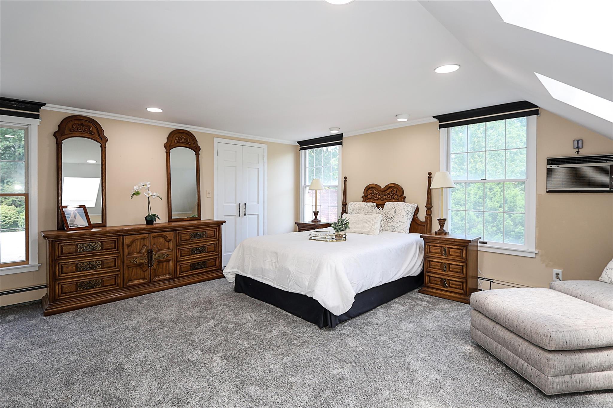 #14 photo, 419 Woodbury Road, Woodbury , NY 11797