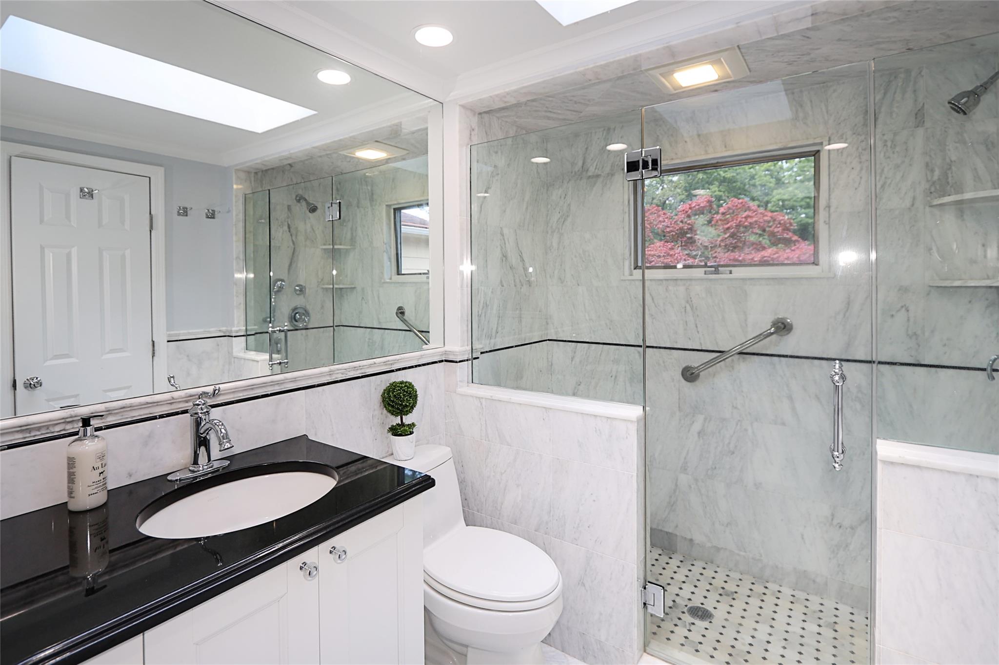 #16 photo, 419 Woodbury Road, Woodbury , NY 11797