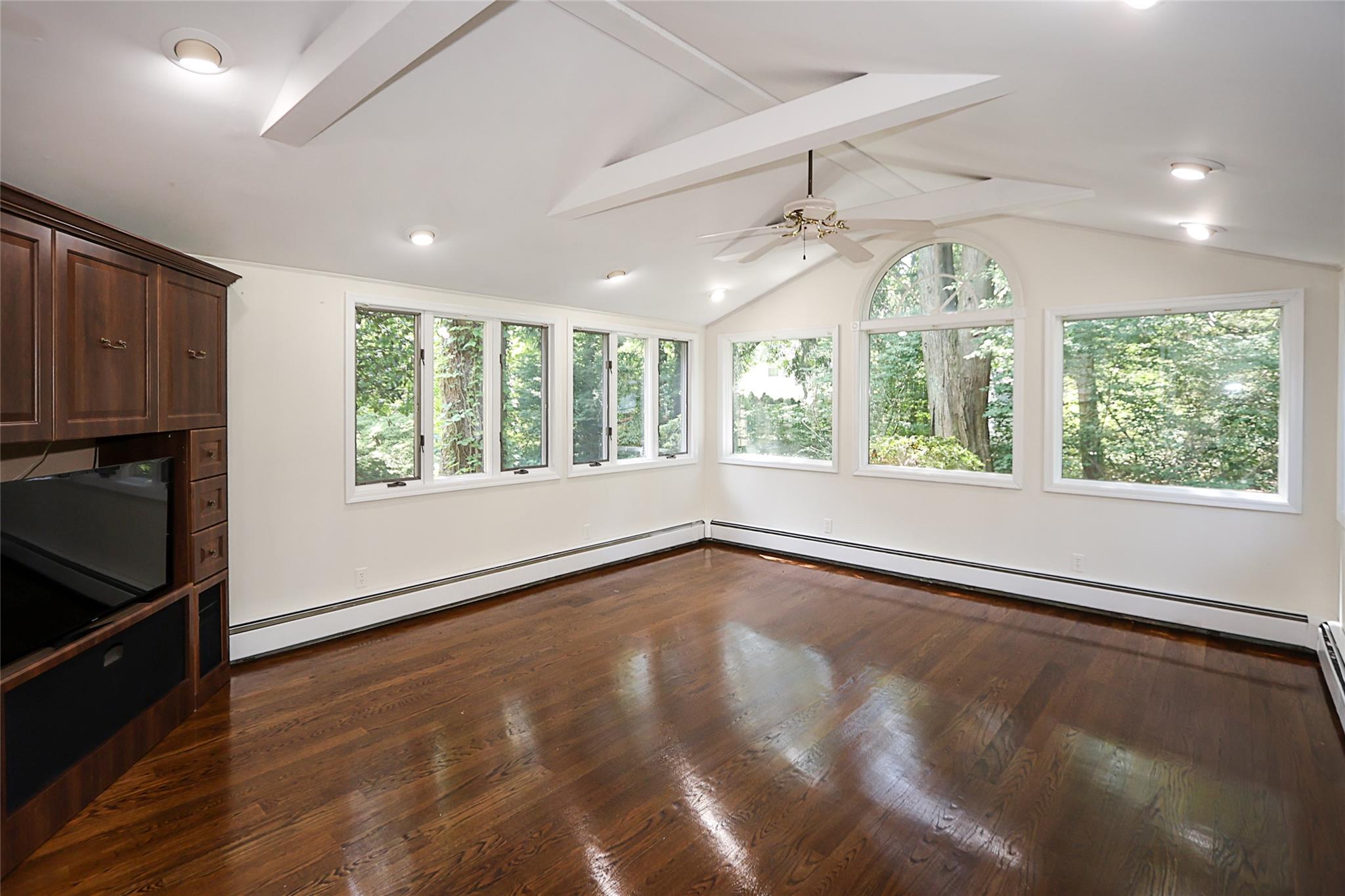 #8 photo, 419 Woodbury Road, Woodbury , NY 11797