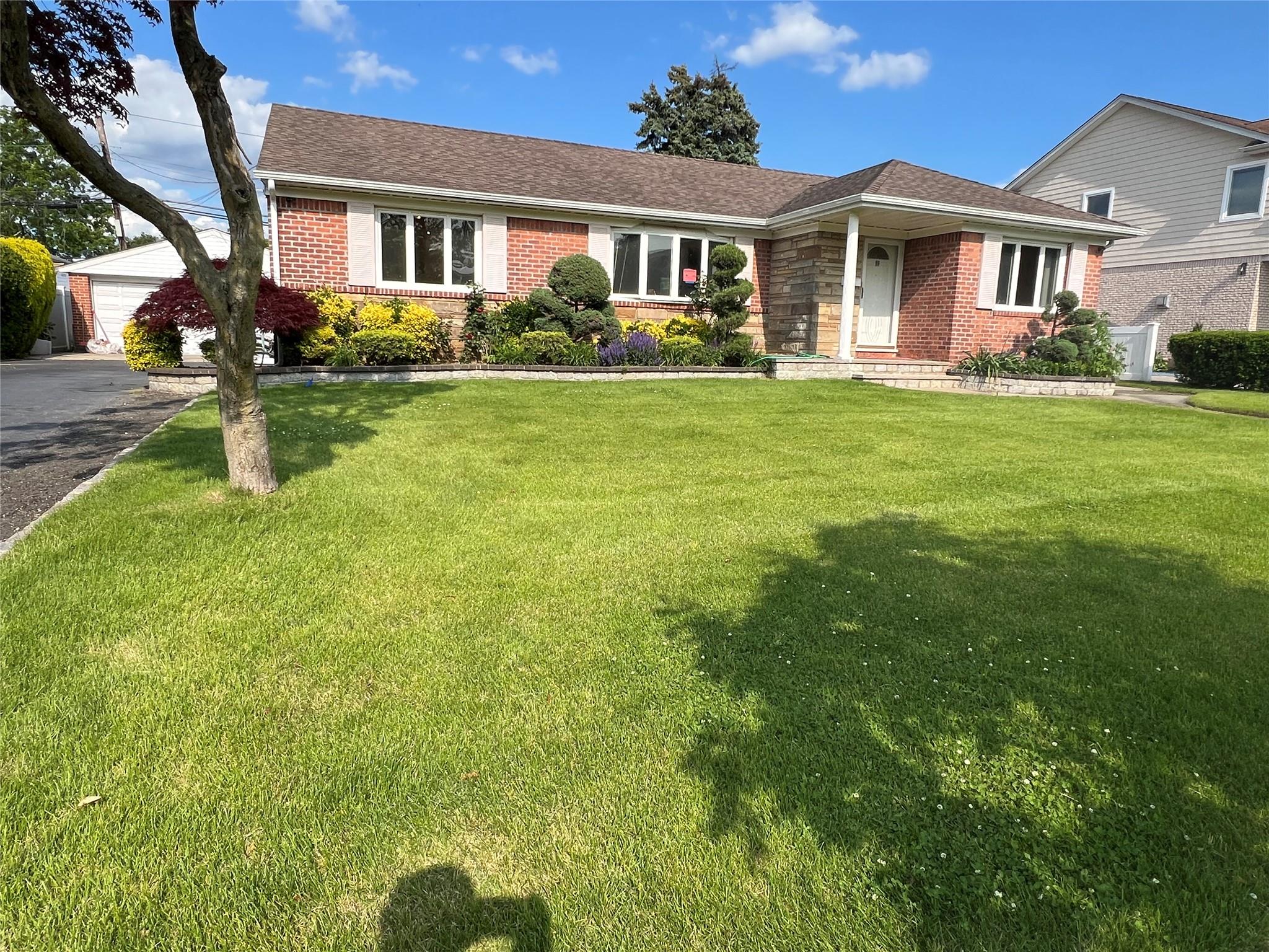 #1 photo, 99 East Street, New Hyde Park , NY 11040