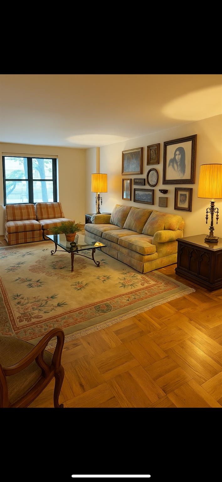 #3 photo, 32-23 90 Street, 皇后區 艾姆赫斯特 East Elmhurst , NY 11369