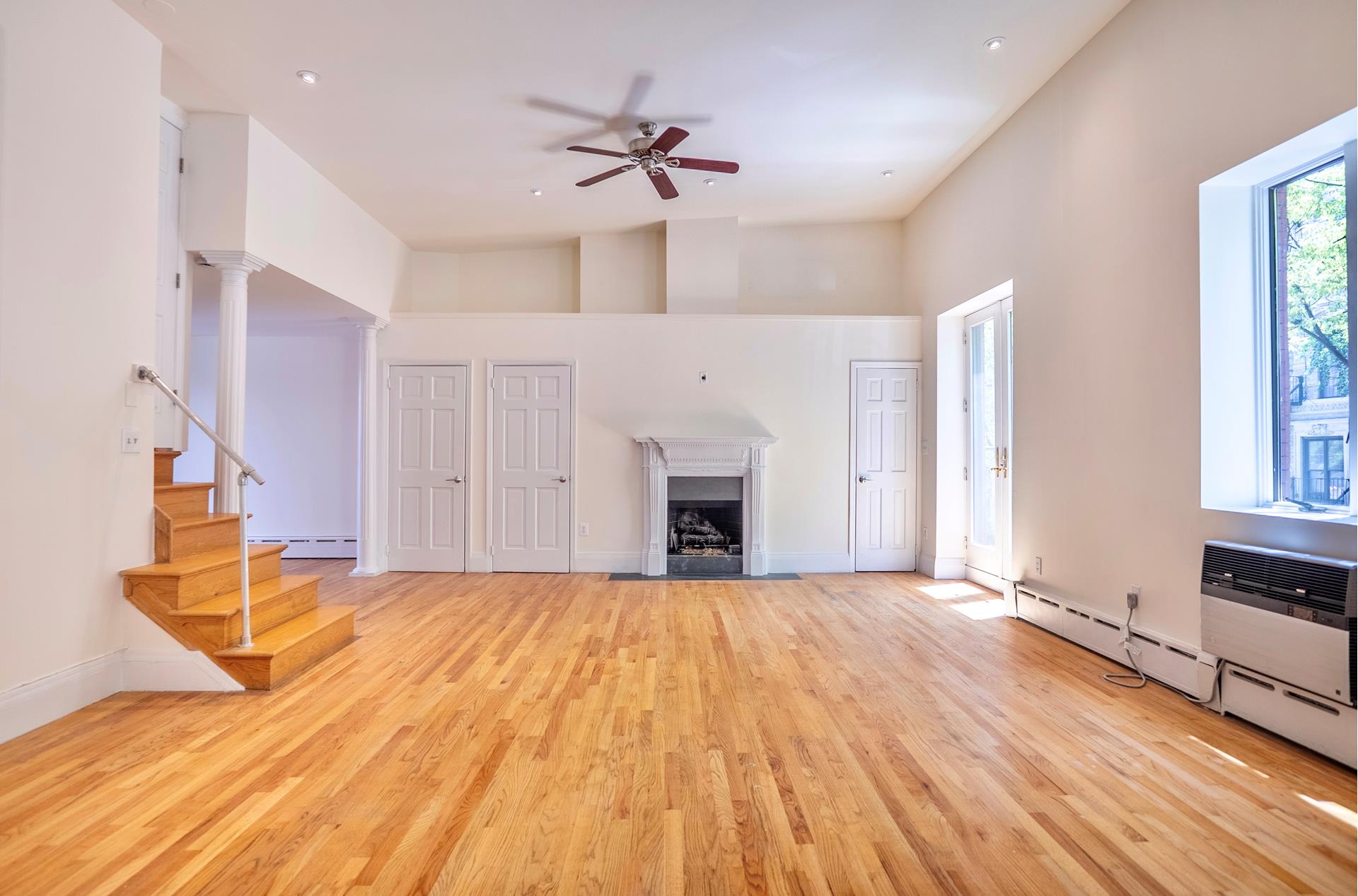 #1 photo, 279 W 22ND Street, 曼哈頓 切尔西 Chelsea , NY 10011