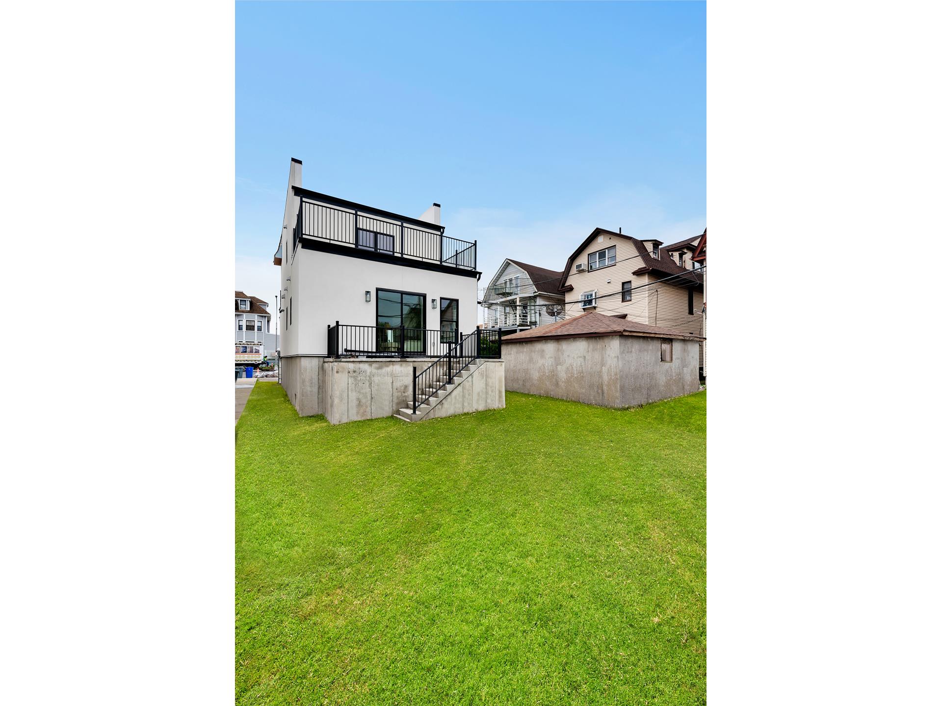 #13 photo, 3749 NEPTUNE Avenue, ブルックリン区 Seagate , NY 11224