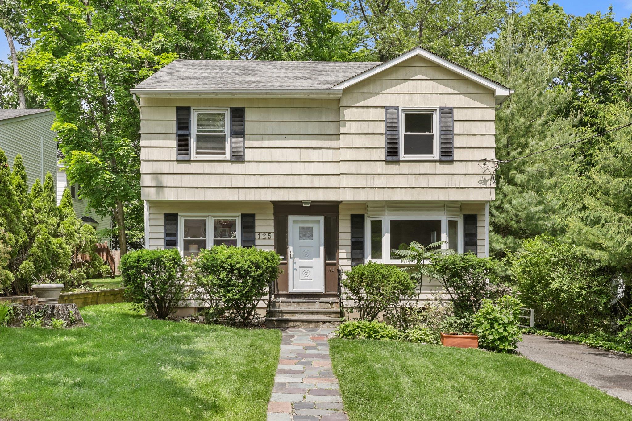 #1 photo, 125 Brown Road, Scarsdale , NY 10583