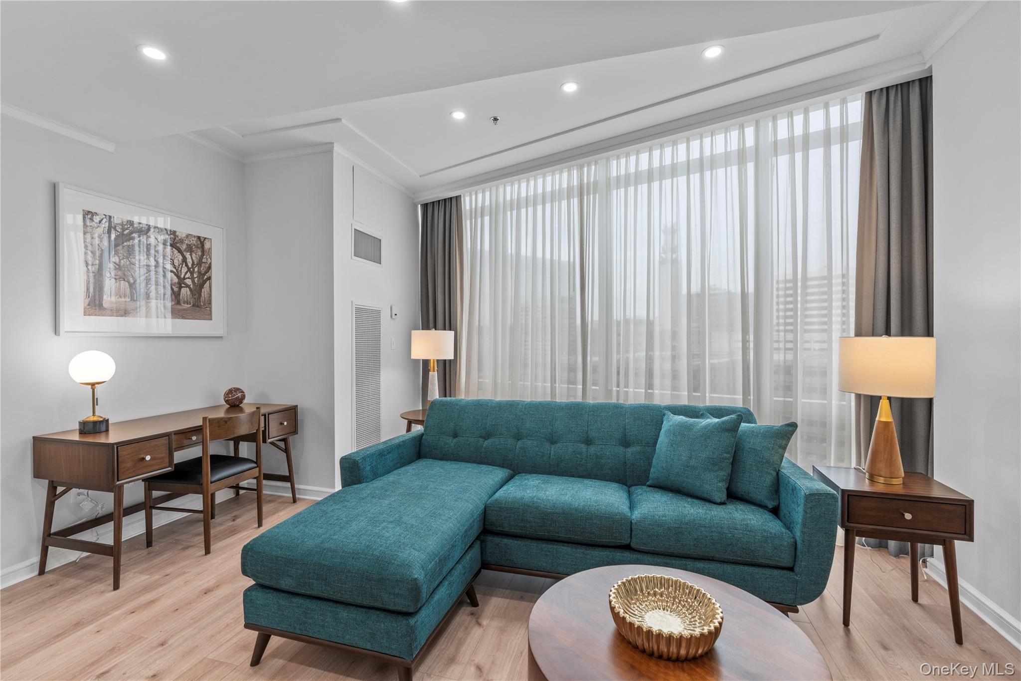 #4 photo, 1 Renaissance Square, White Plains , NY 10601