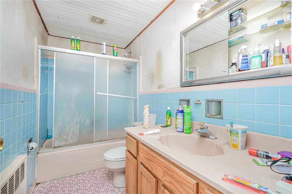 #7 photo, 132-01 100th Street, Ozone Park , NY 11417