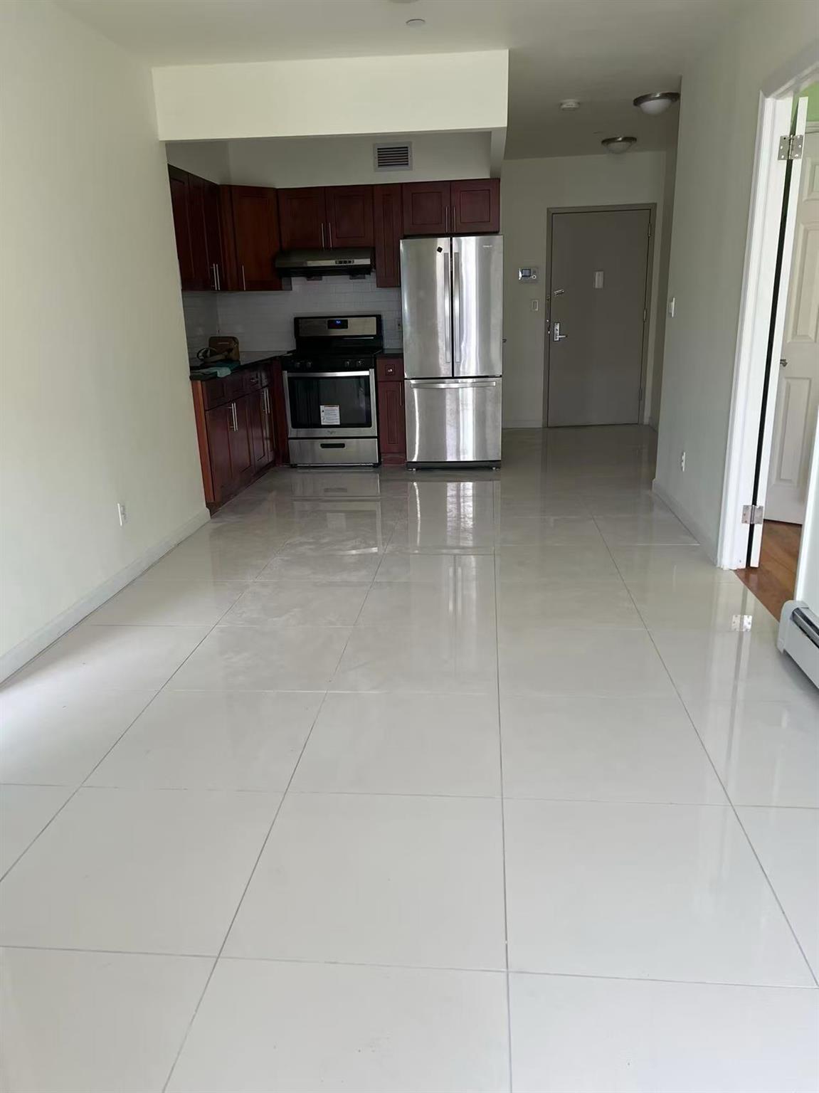 #2 photo, 31-53 Linden Place, クイーンズ区 Flushing , NY 11354