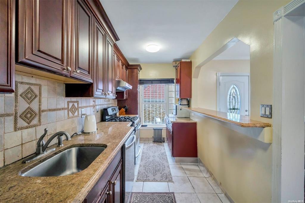 #12 photo, 21-89 47th Street, クイーンズ区 Long Island City , NY 11105