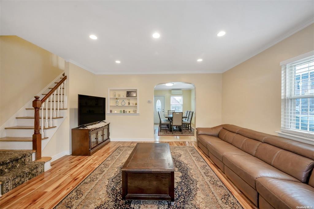 #4 photo, 21-89 47th Street, クイーンズ区 Long Island City , NY 11105