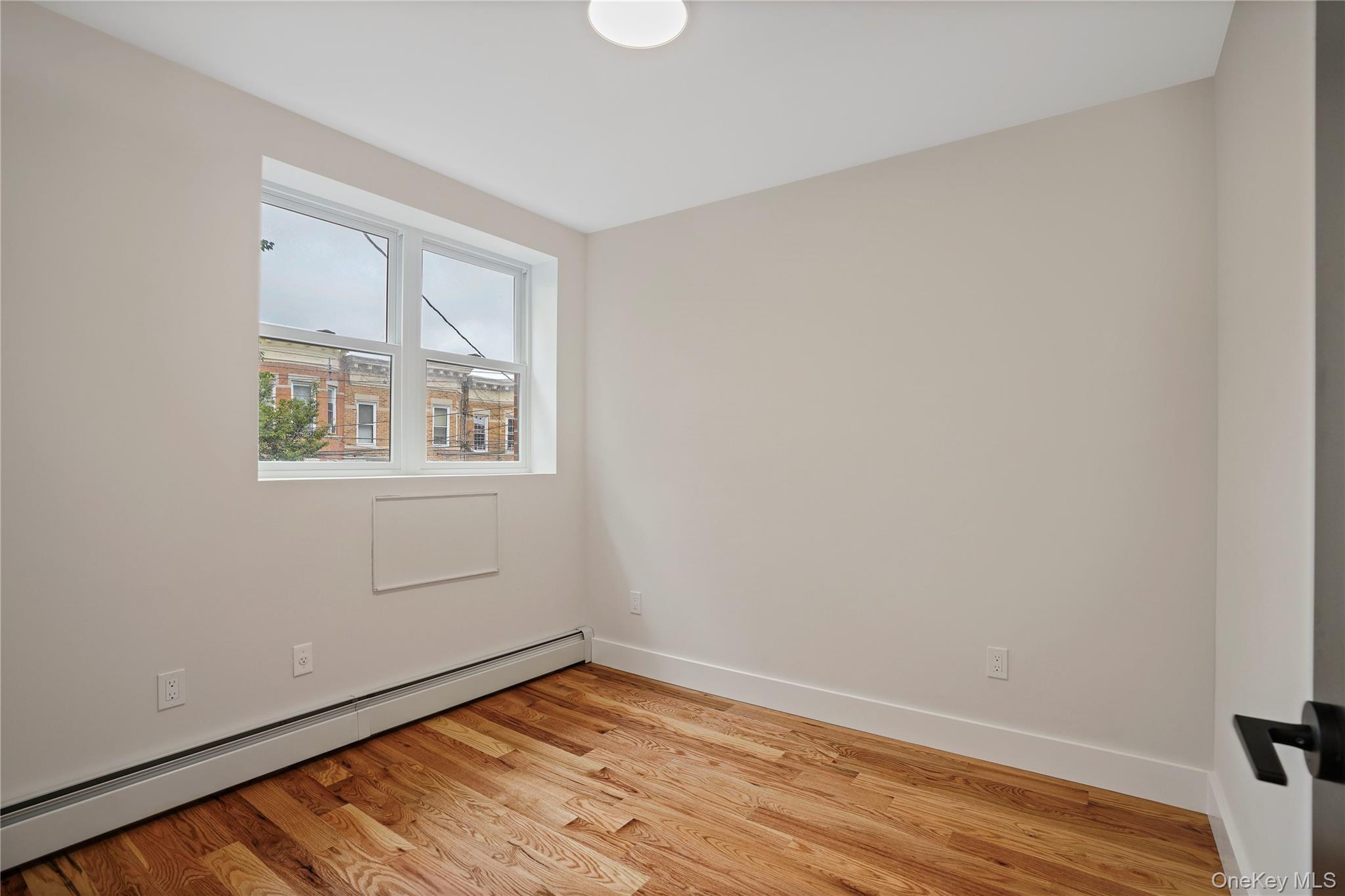 #18 photo, 6014 Menahan Street, クイーンズ区 Ridgewood , NY 11385