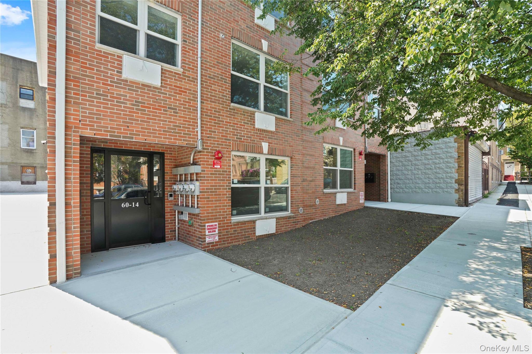 #3 photo, 6014 Menahan Street, クイーンズ区 Ridgewood , NY 11385