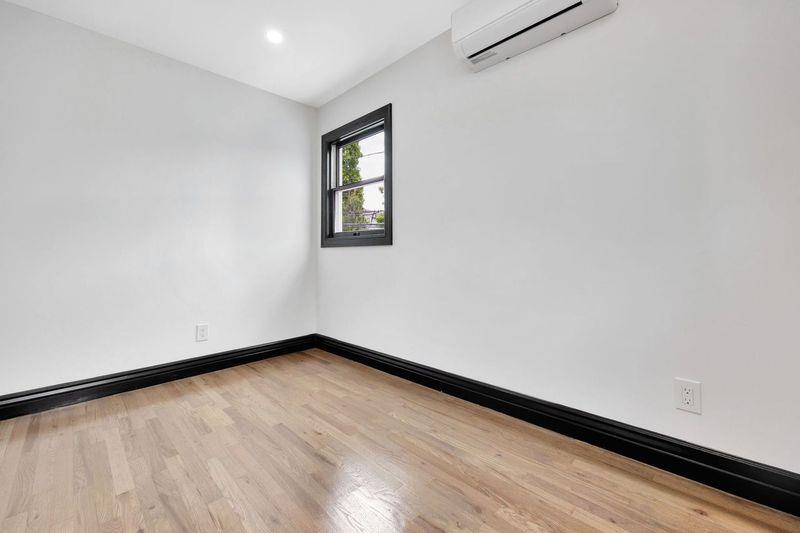 #17 photo, 23 VINTON Street, ナッソー郡 Long Beach , NY 11561