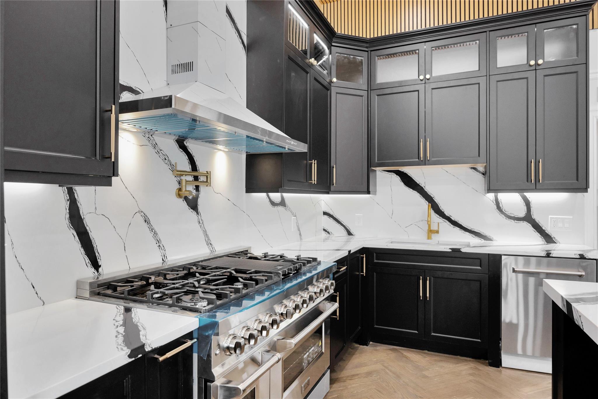 #2 photo, 23 VINTON Street, ナッソー郡 Long Beach , NY 11561