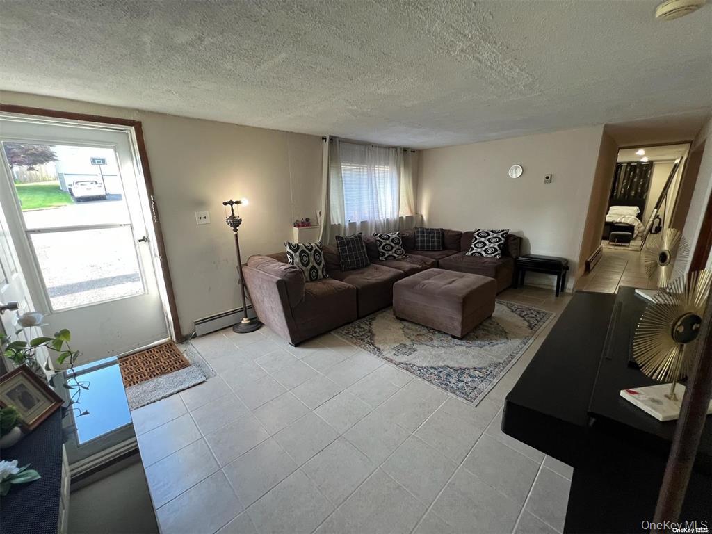 #17 photo, 46 Oceanview Avenue, サフォーク郡 Farmingville , NY 11738