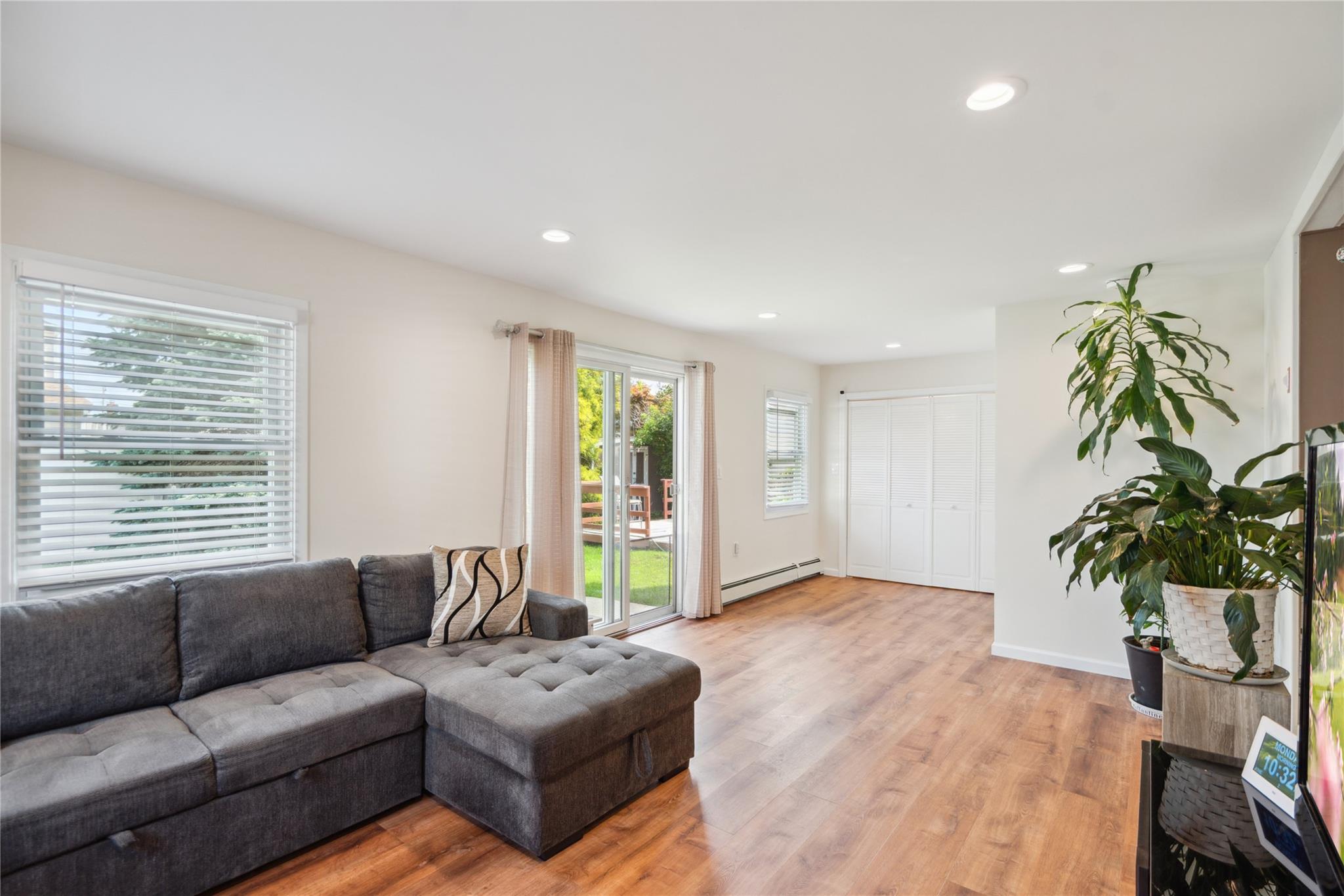 #7 photo, 7 Anchor Lane, 长岛 Levittown , NY 11756