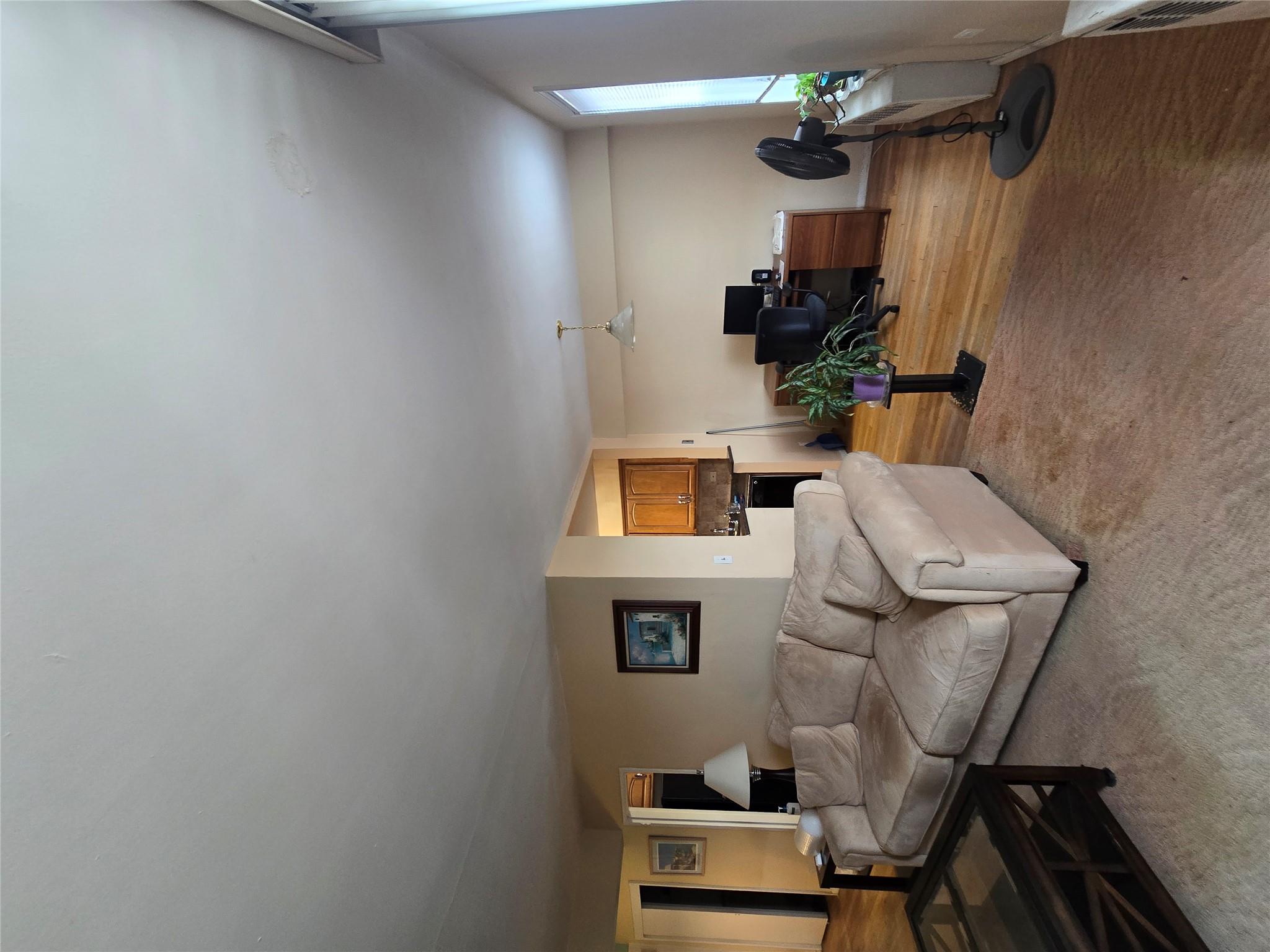 #5 photo, 84-29 155th Ave, 皇后區 霍華德灘 Howard Beach , NY 11414