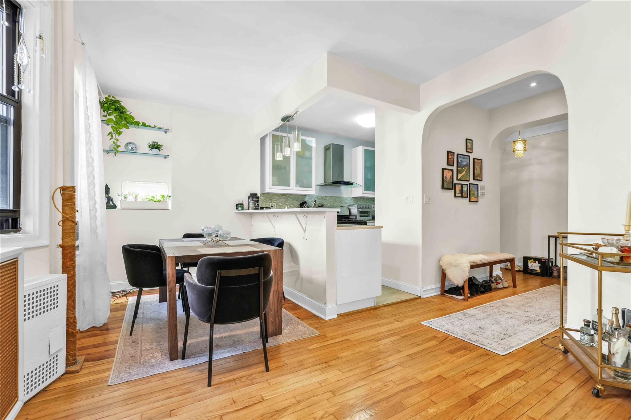 #1 photo, 4720 42nd Street, 皇后區 Sunnyside , NY 11104