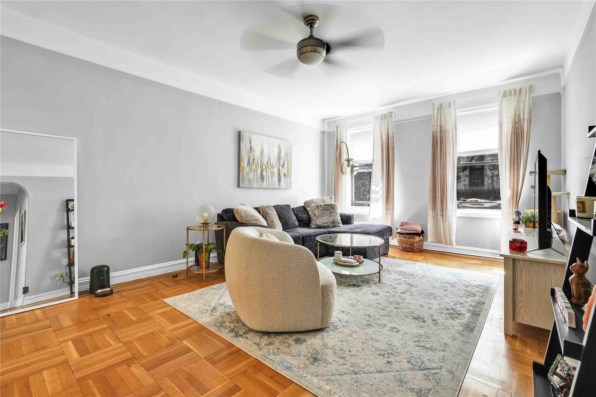 #15 photo, 4720 42nd Street, 皇后區 Sunnyside , NY 11104