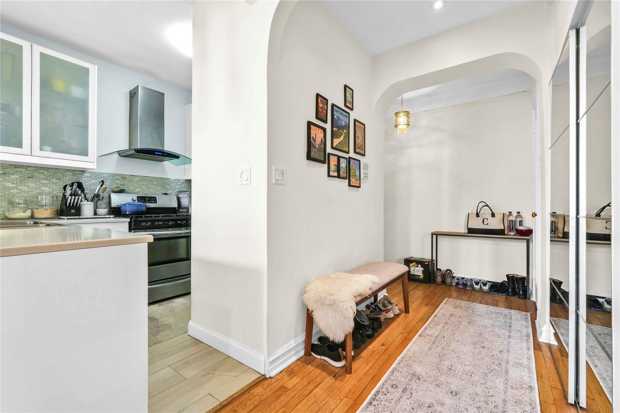 #8 photo, 4720 42nd Street, 皇后區 Sunnyside , NY 11104