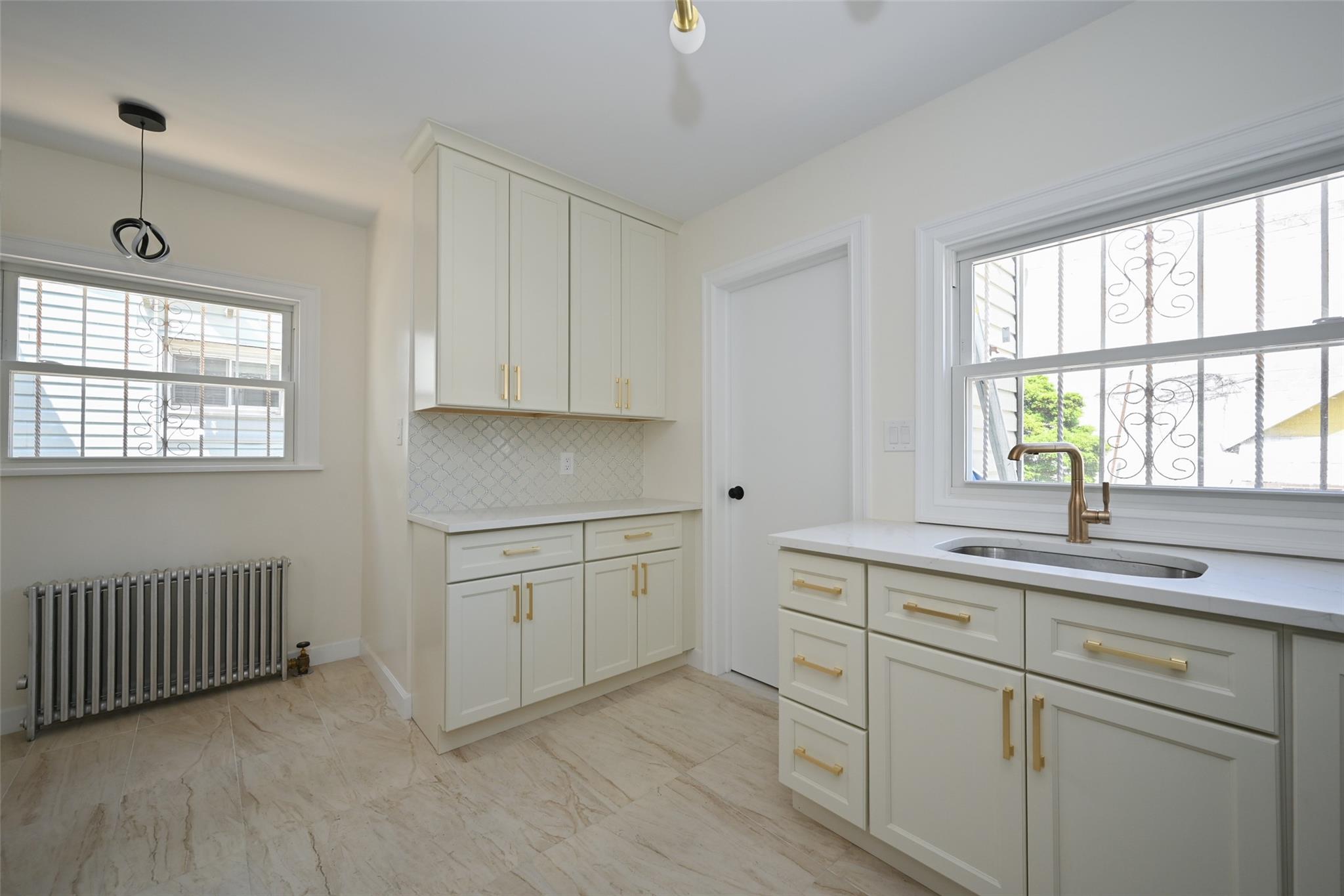 #4 photo, 589 Milford Street, 布鲁克林 Brooklyn , NY 11208