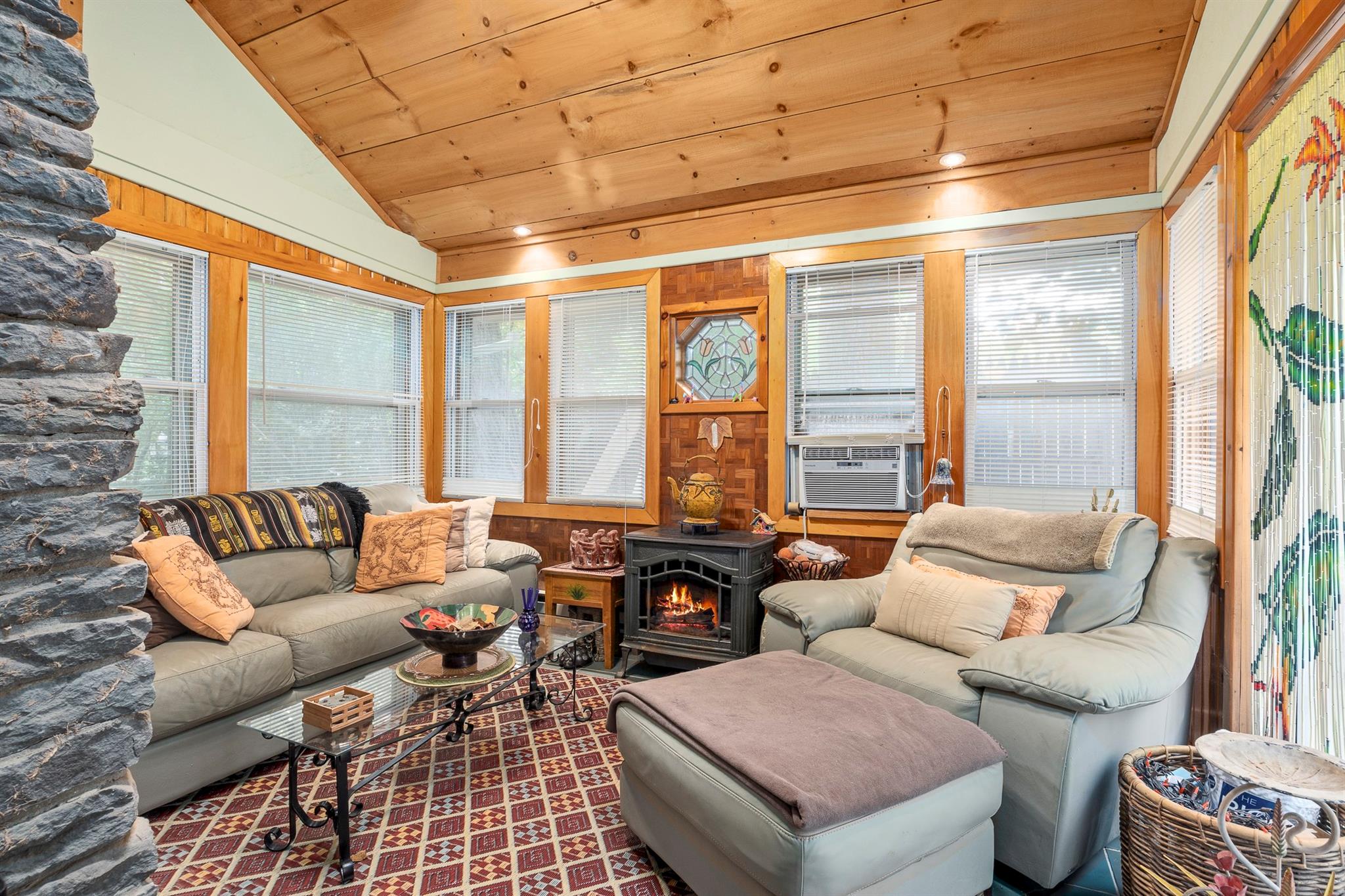 #13 photo, 589-595 Plank Road, Phoenicia , NY 12464