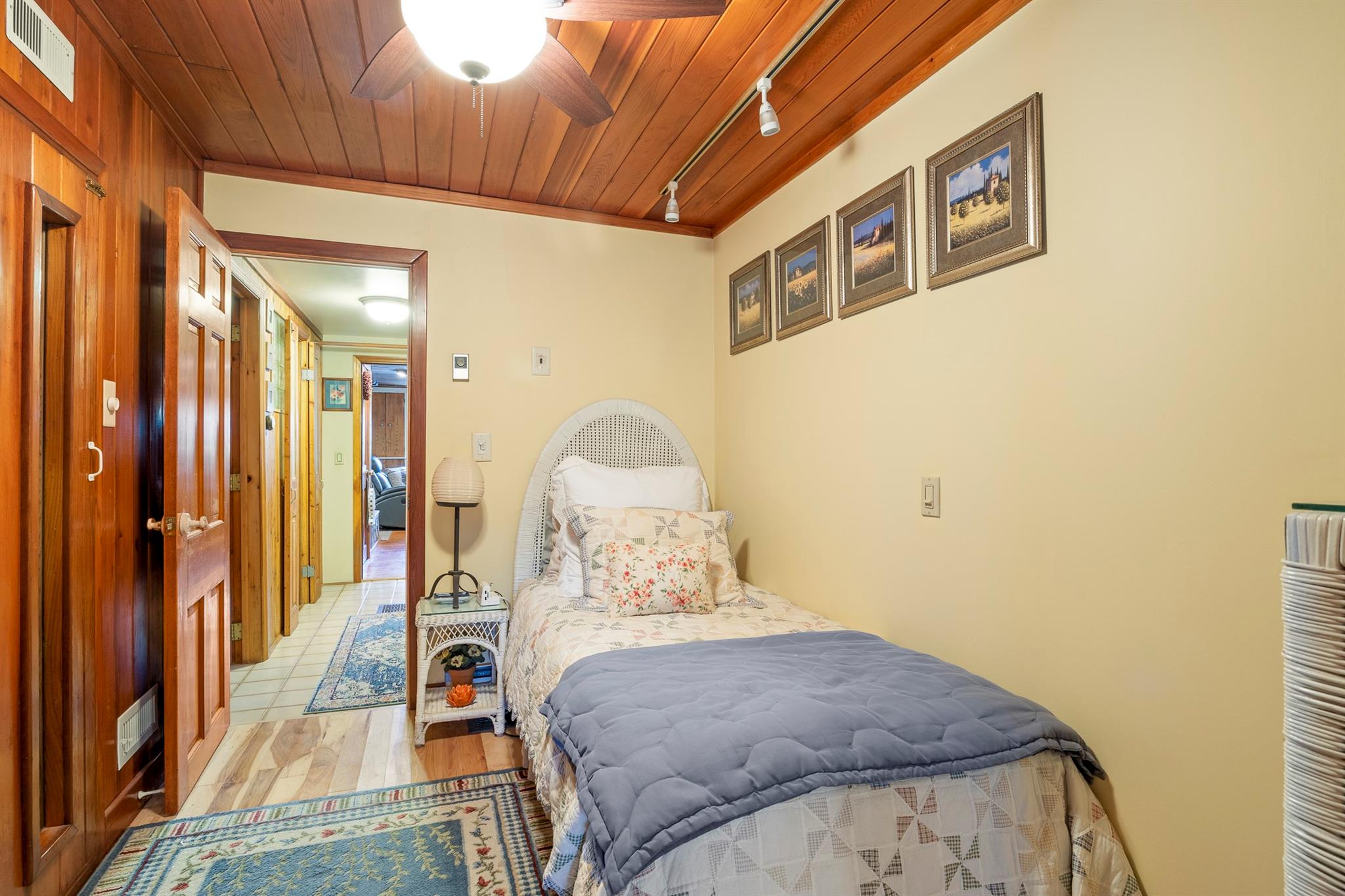 #15 photo, 589-595 Plank Road, Phoenicia , NY 12464