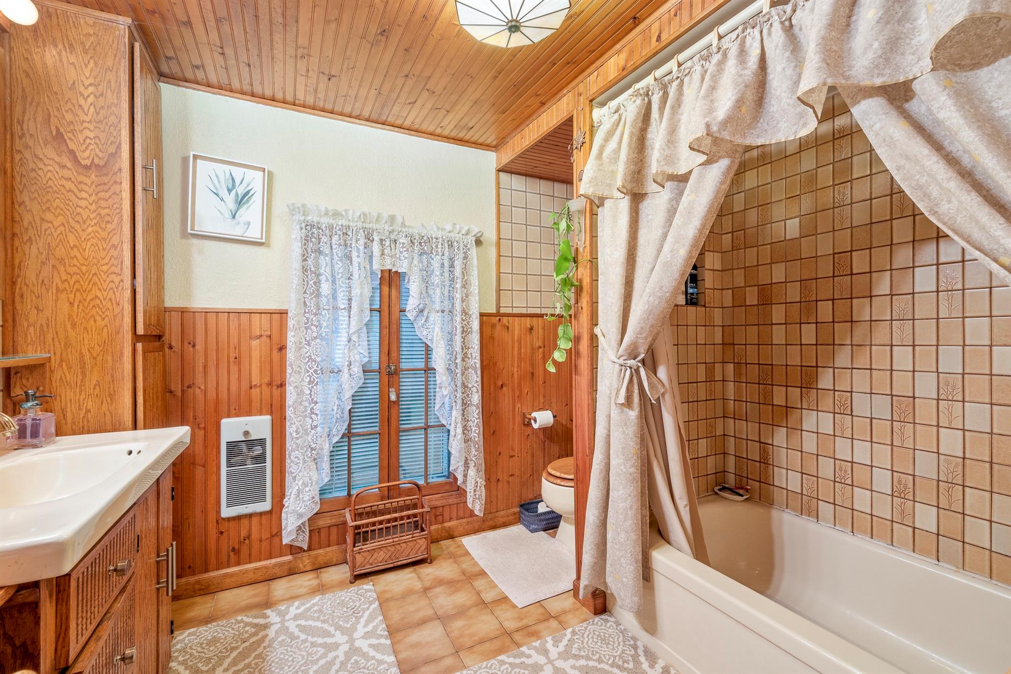 #17 photo, 589-595 Plank Road, Phoenicia , NY 12464