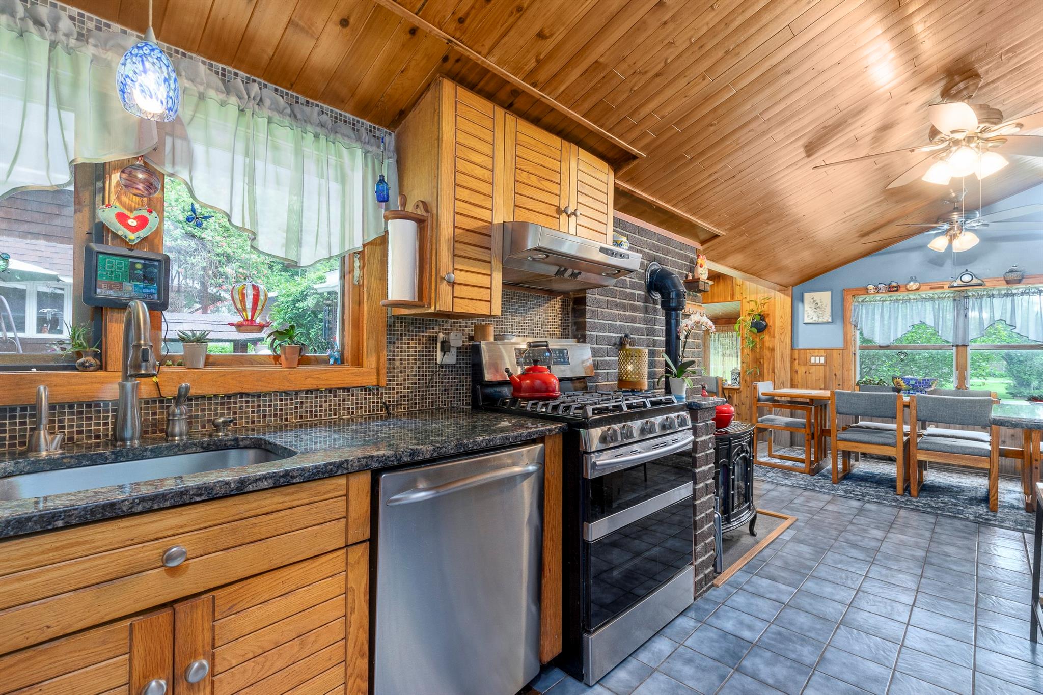 #8 photo, 589-595 Plank Road, Phoenicia , NY 12464