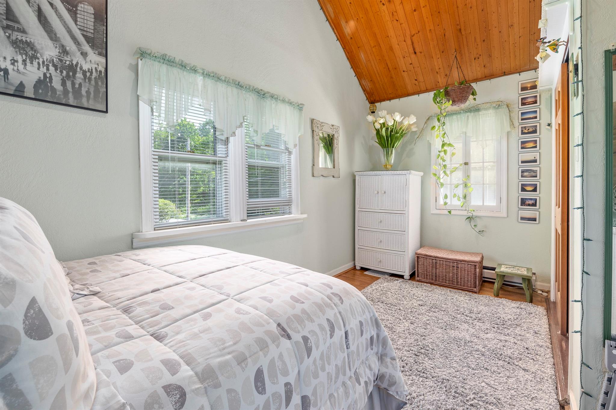 #9 photo, 589-595 Plank Road, Phoenicia , NY 12464