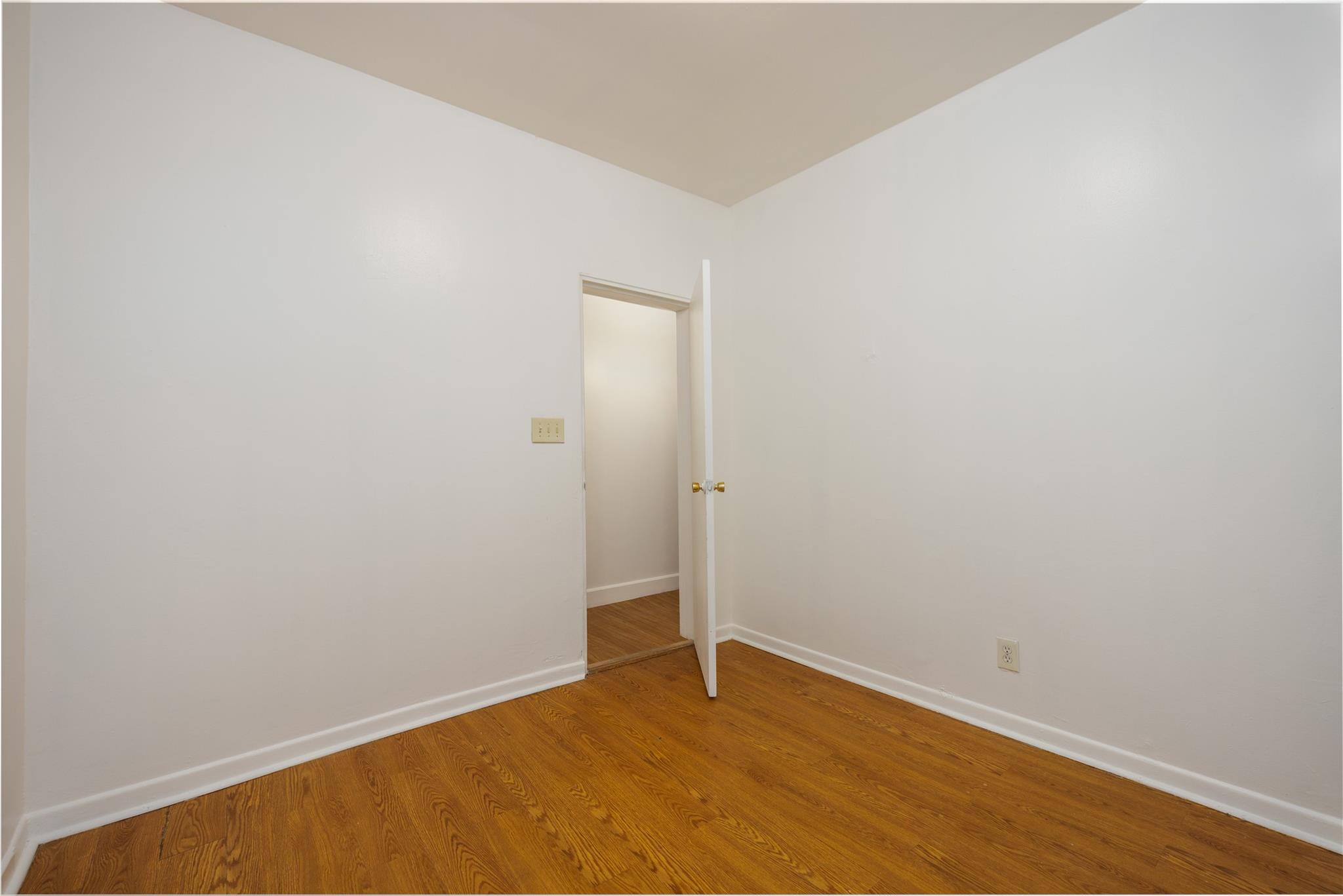 #11 photo, 3496 Fort Independence Street, ブロンクス区 Bronx , NY 10463