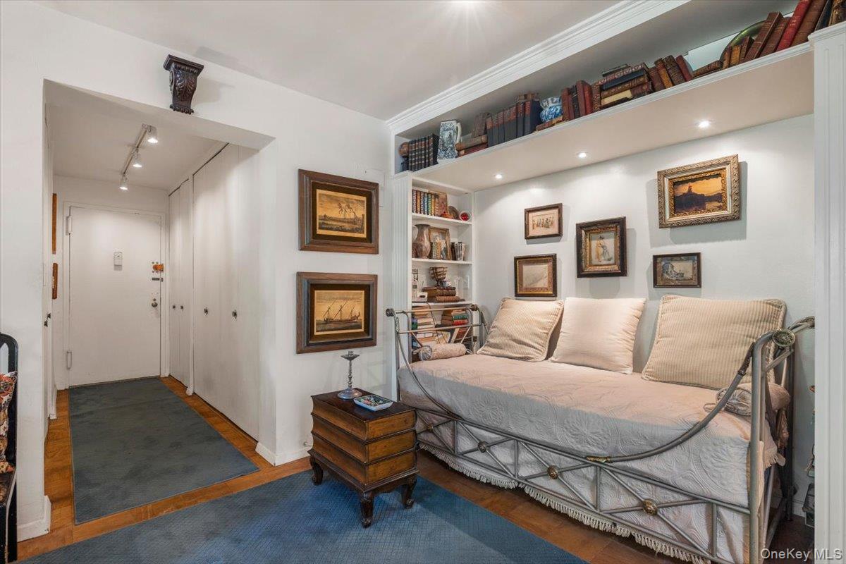 #19 photo, 177 E Hartsdale Avenue, Hartsdale , NY 10530