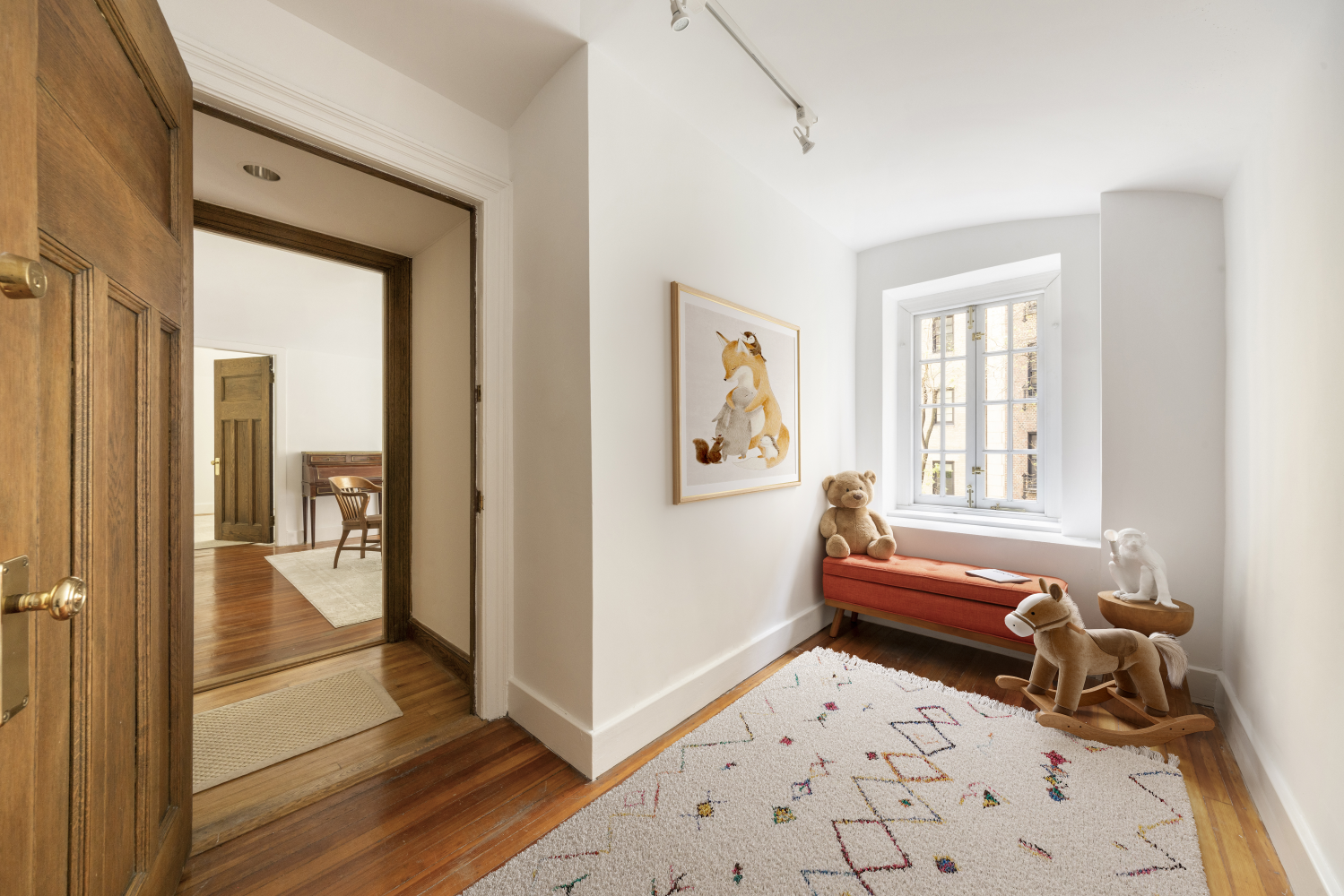 #14 photo, 27 W 67TH Street, マンハッタン Lincoln Square , NY 10023