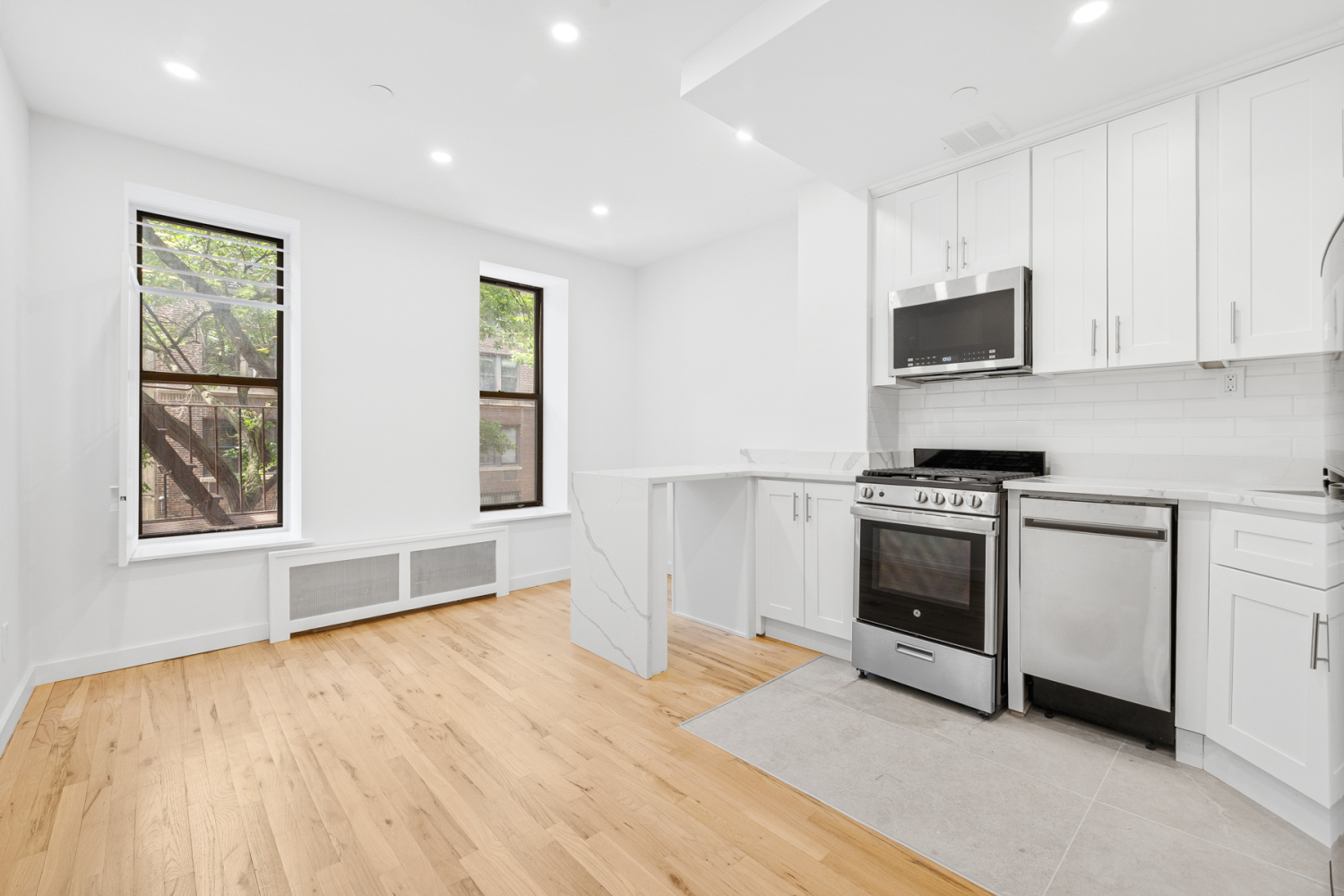 #1 photo, 27 W 84TH Street, Upper West Side , NY 10024